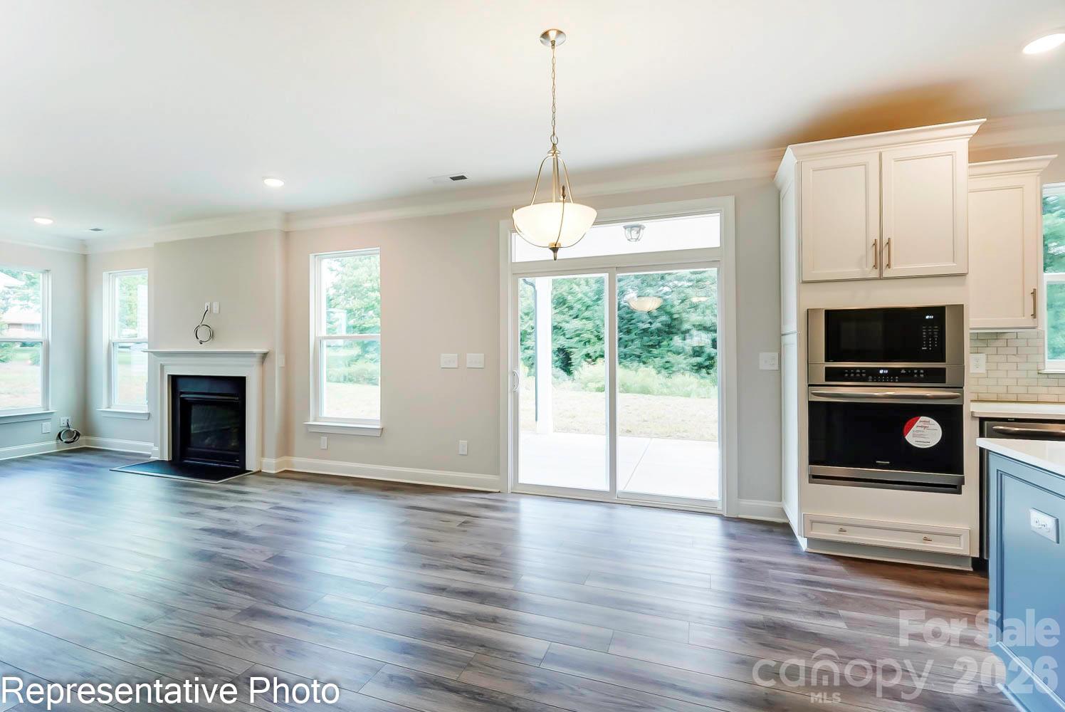 Single Family Residence at 13820 Yadkin River Drive, Huntersville, photo 12 of 33