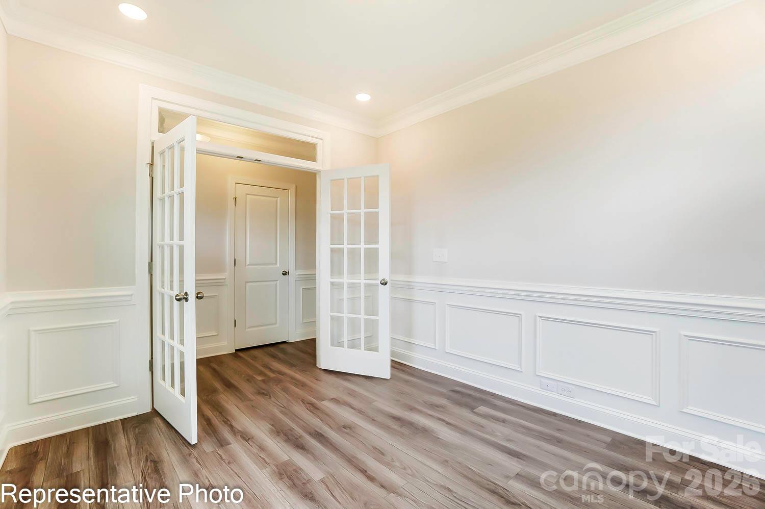 Single Family Residence at 13820 Yadkin River Drive, Huntersville, photo 26 of 33