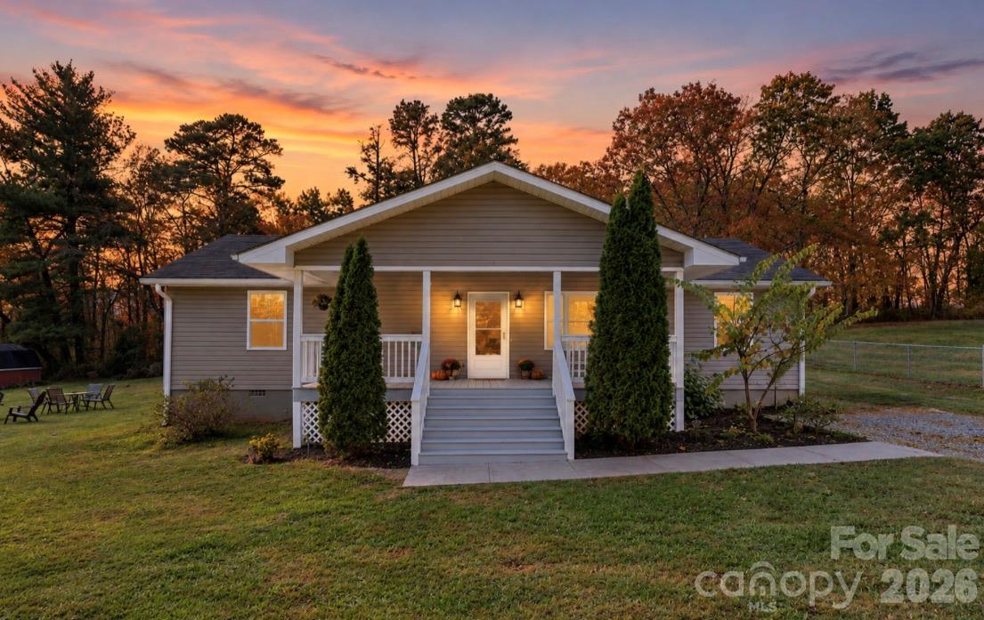 Single Family Residence at 11 Spring Lake Drive, Fletcher, photo 2 of 41