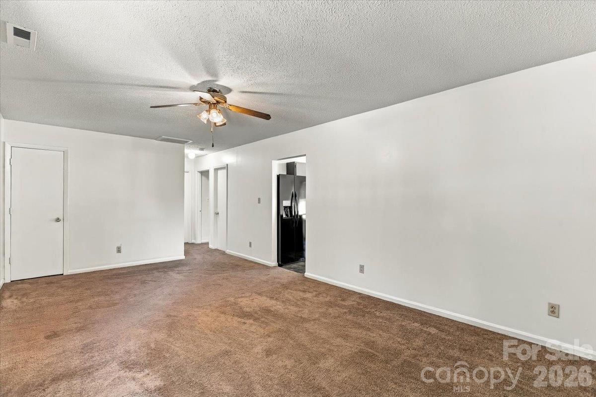 Single Family Residence at 11 Spring Lake Drive, Fletcher, photo 11 of 41