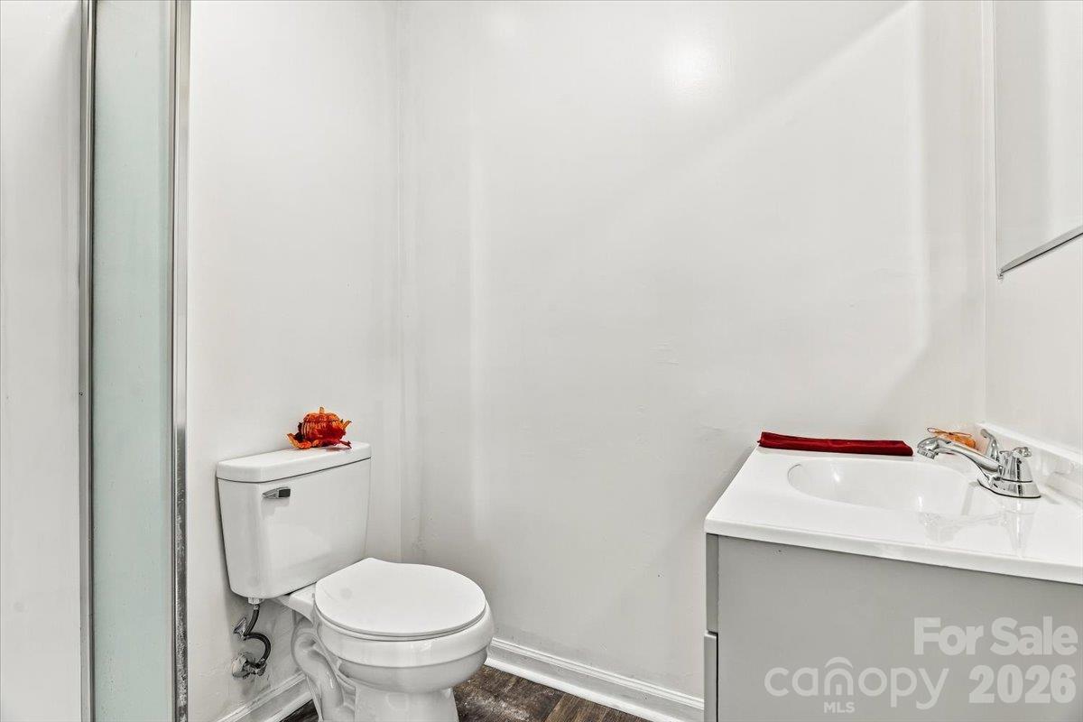 Single Family Residence at 11 Spring Lake Drive, Fletcher, photo 22 of 41