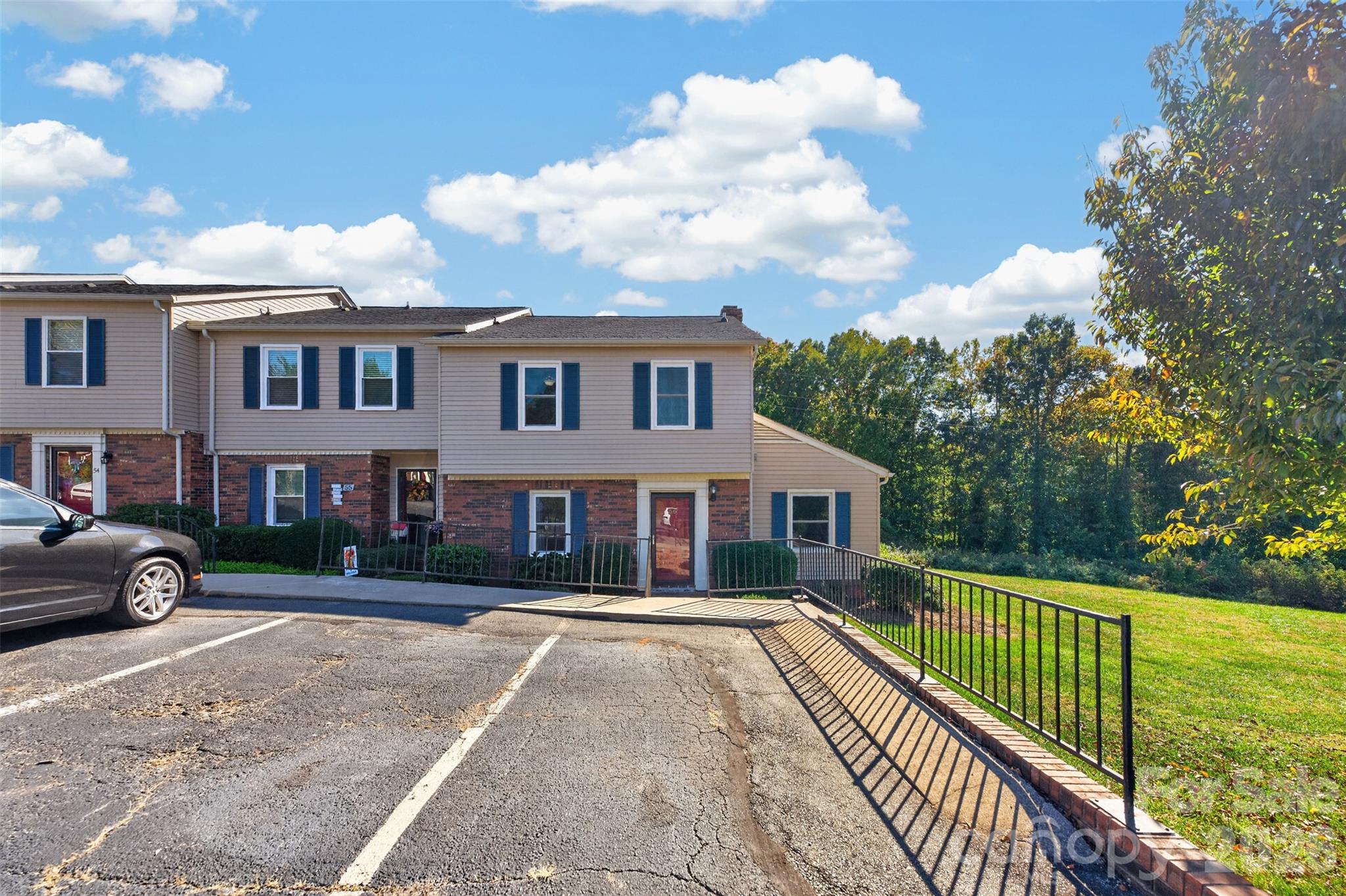 Townhouse at 2705 N Center Street, Hickory, photo 19 of 24