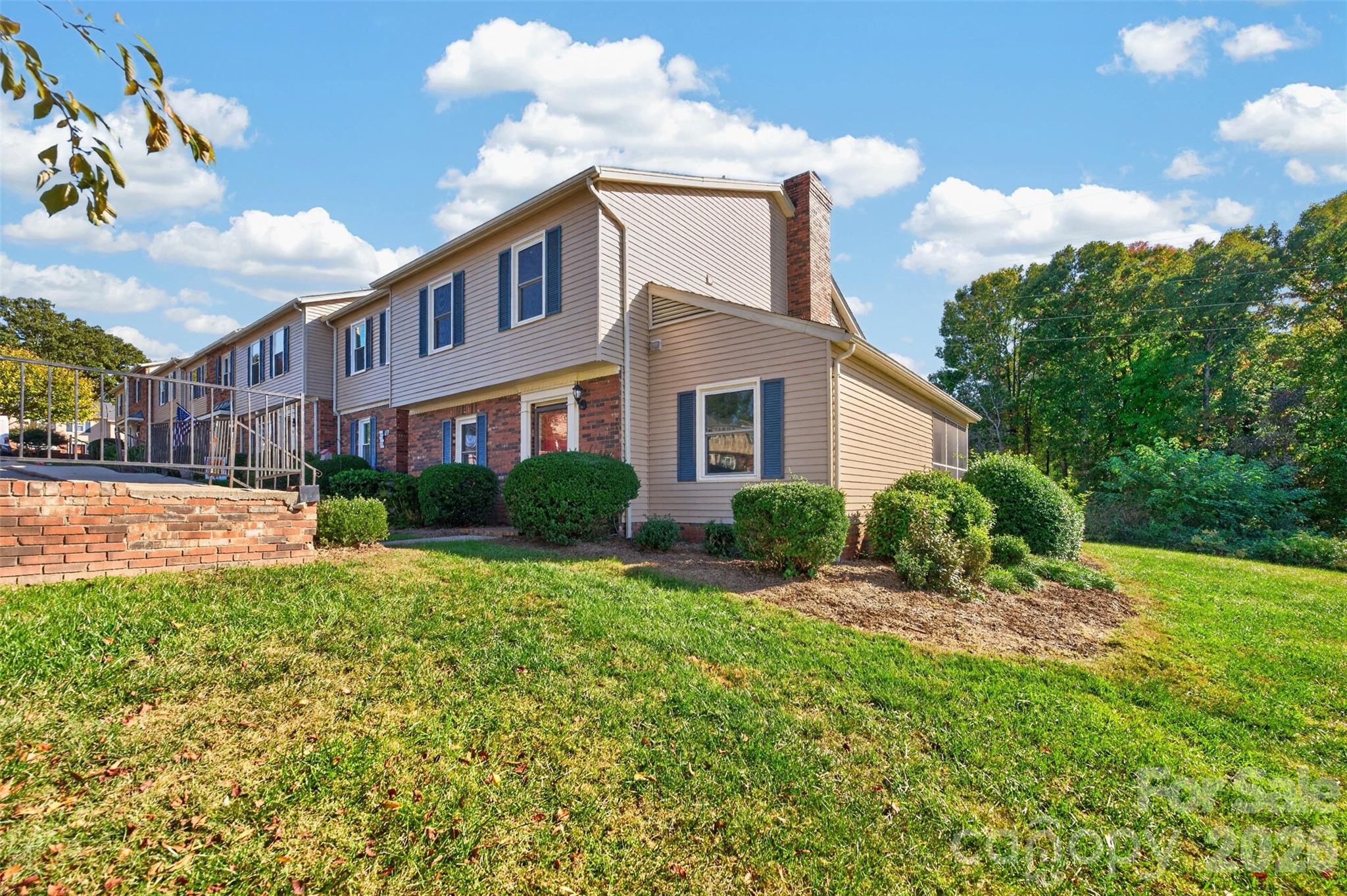 Townhouse at 2705 N Center Street, Hickory, photo 20 of 24