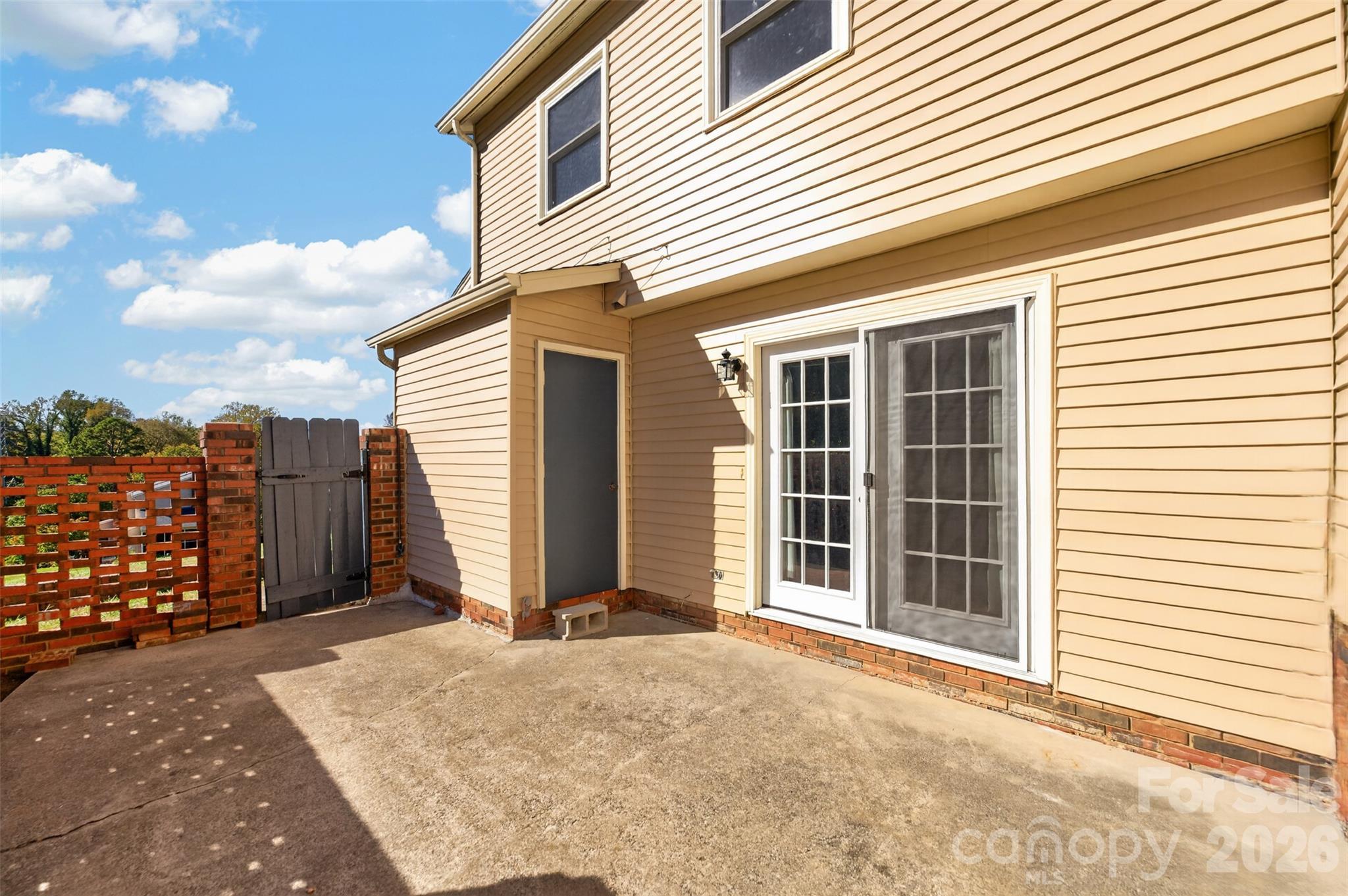 Townhouse at 2705 N Center Street, Hickory, photo 22 of 24