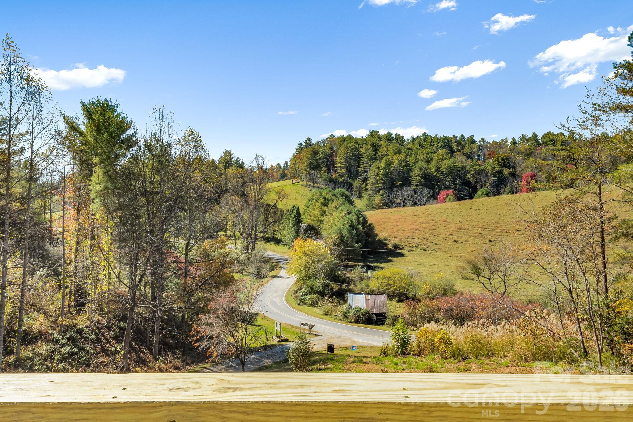 Front Porch View! - 109 Hunter Knoll, Marshall