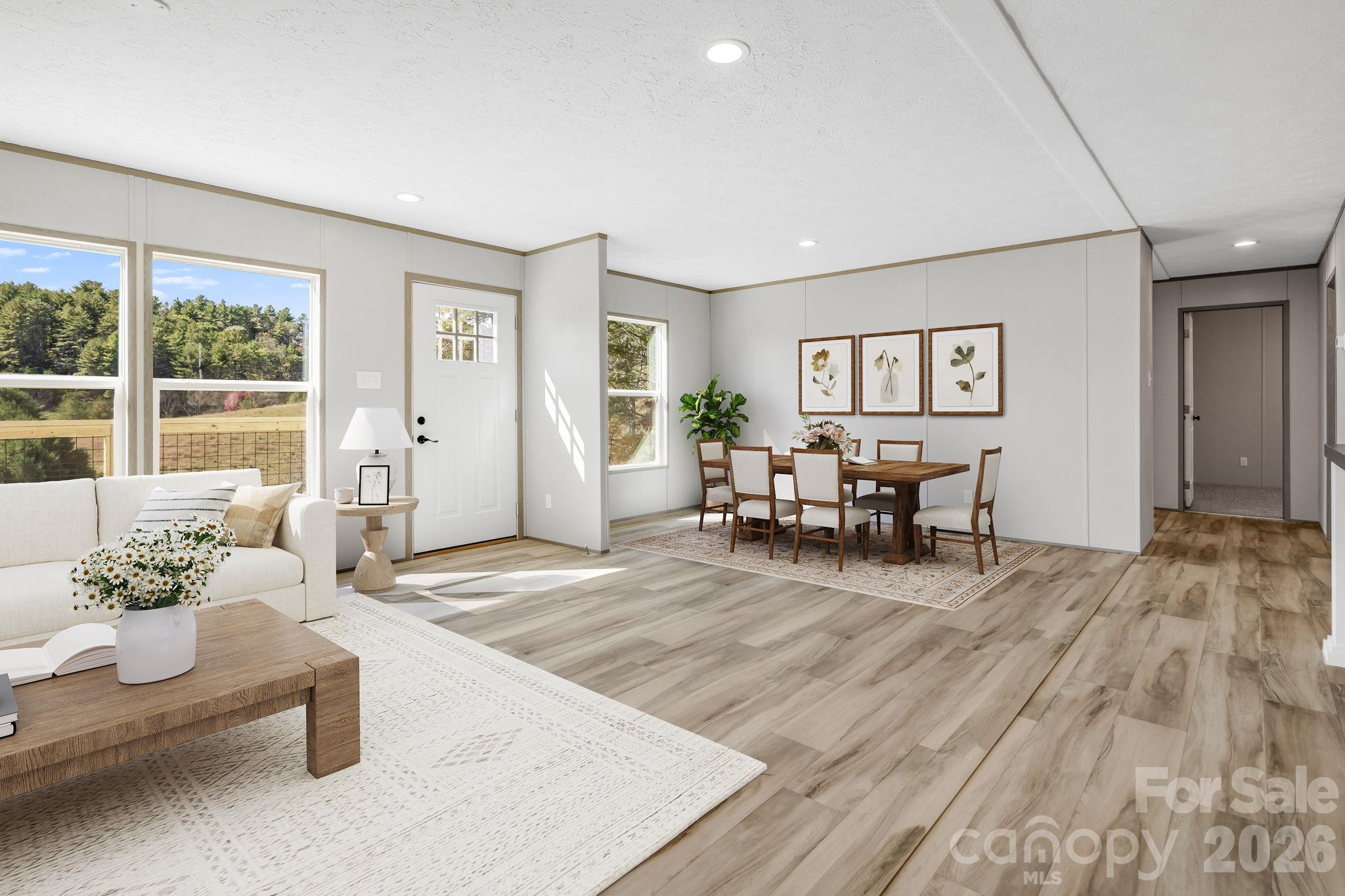 Virtually Staged - 109 Hunter Knoll, Marshall
