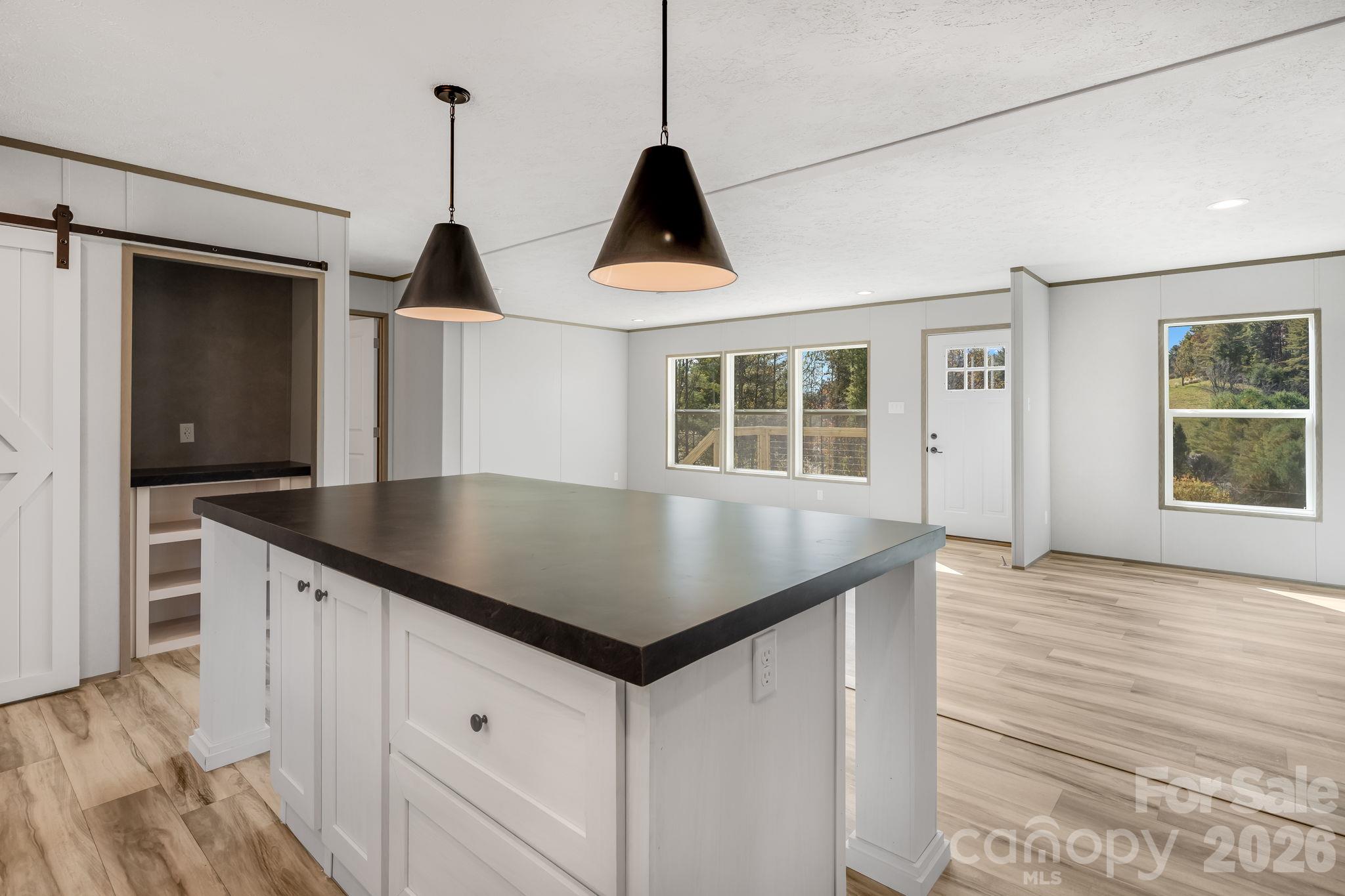 Single Family Residence at 109 Hunter Knoll, Marshall, photo 19 of 36