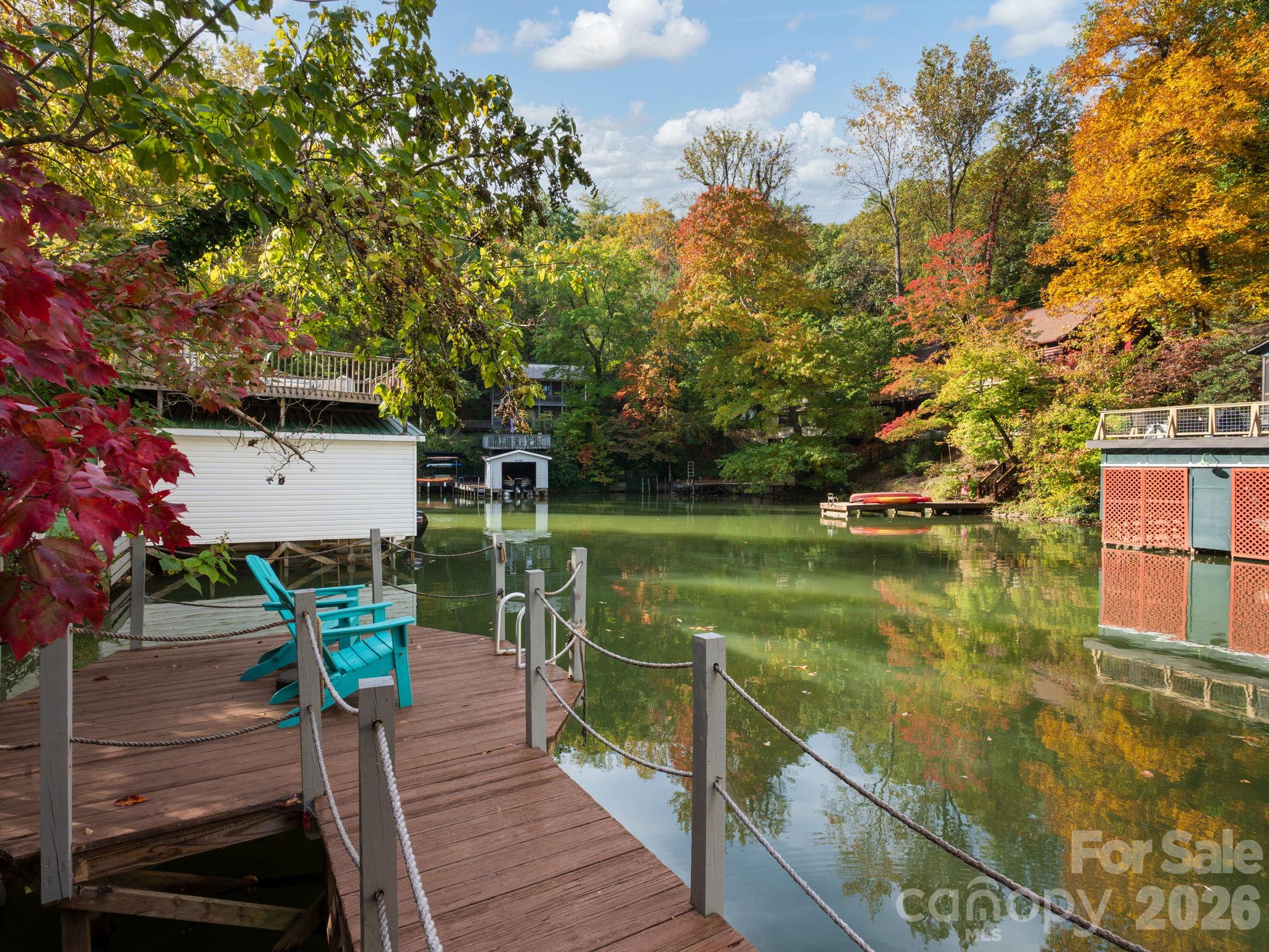 Peaceful, Quiet Cove - 1942 Memorial Highway, Lake Lure