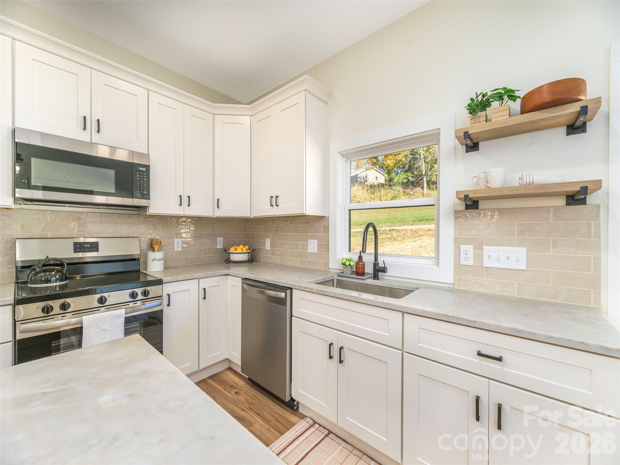 Single Family Residence at 112 Max View Drive, Leicester, photo 17 of 36
