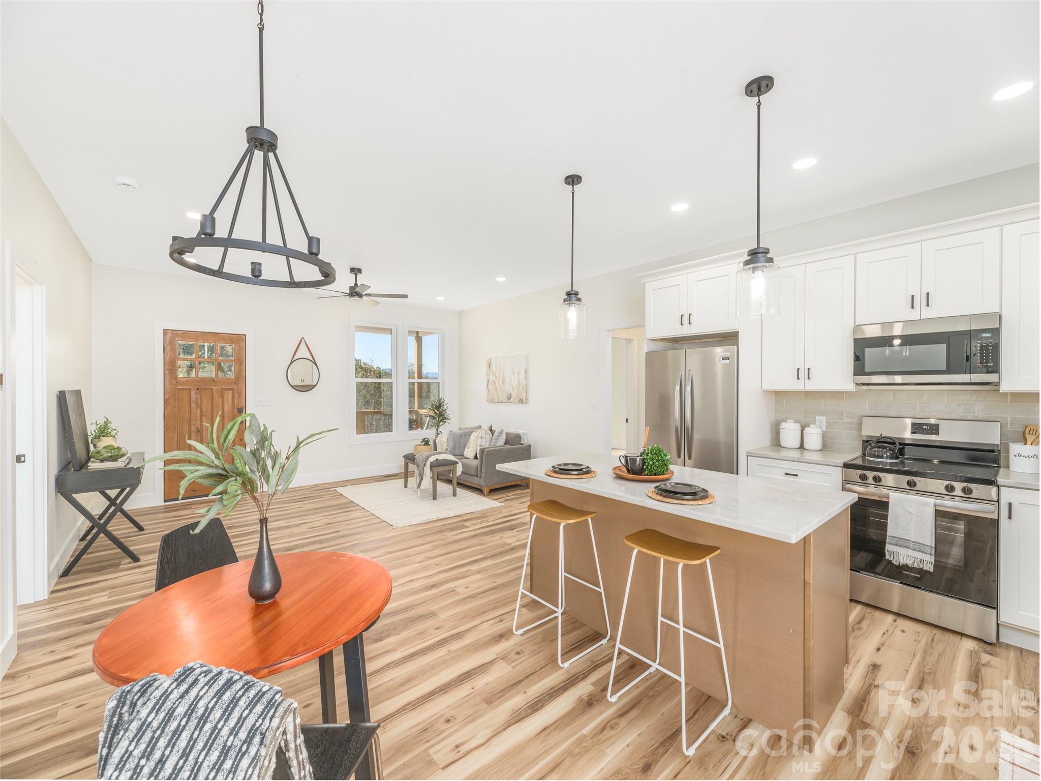 Single Family Residence at 112 Max View Drive, Leicester, photo 21 of 36
