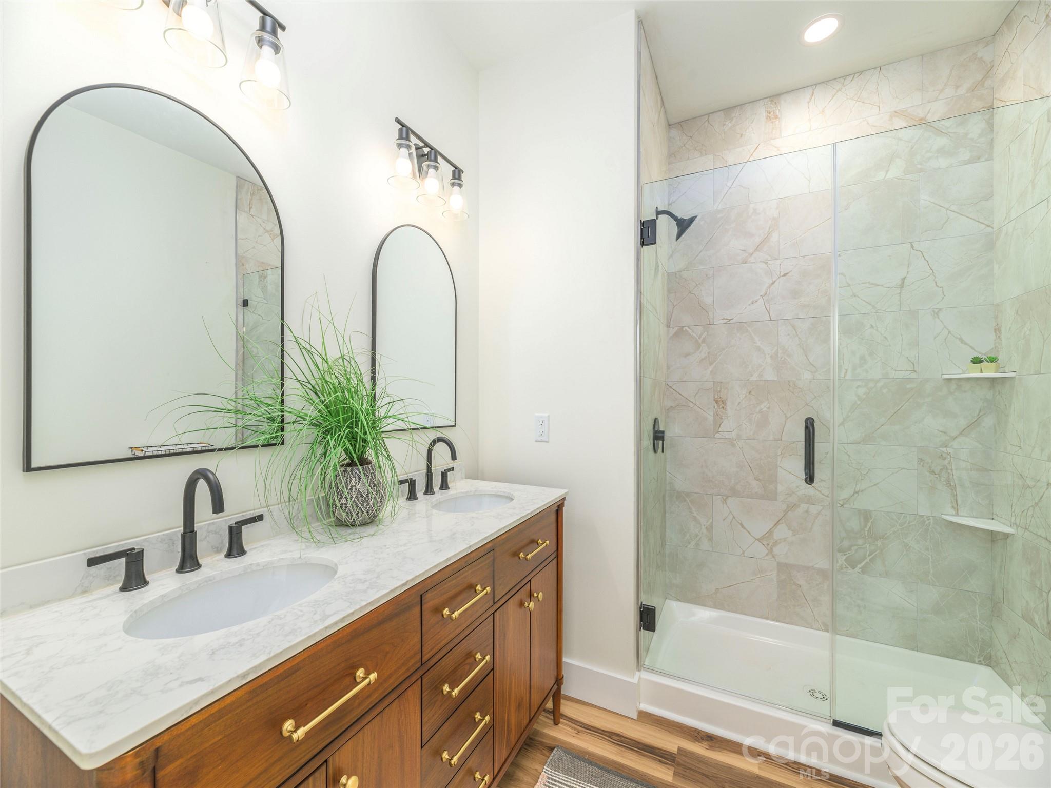 Single Family Residence at 112 Max View Drive, Leicester, photo 24 of 36