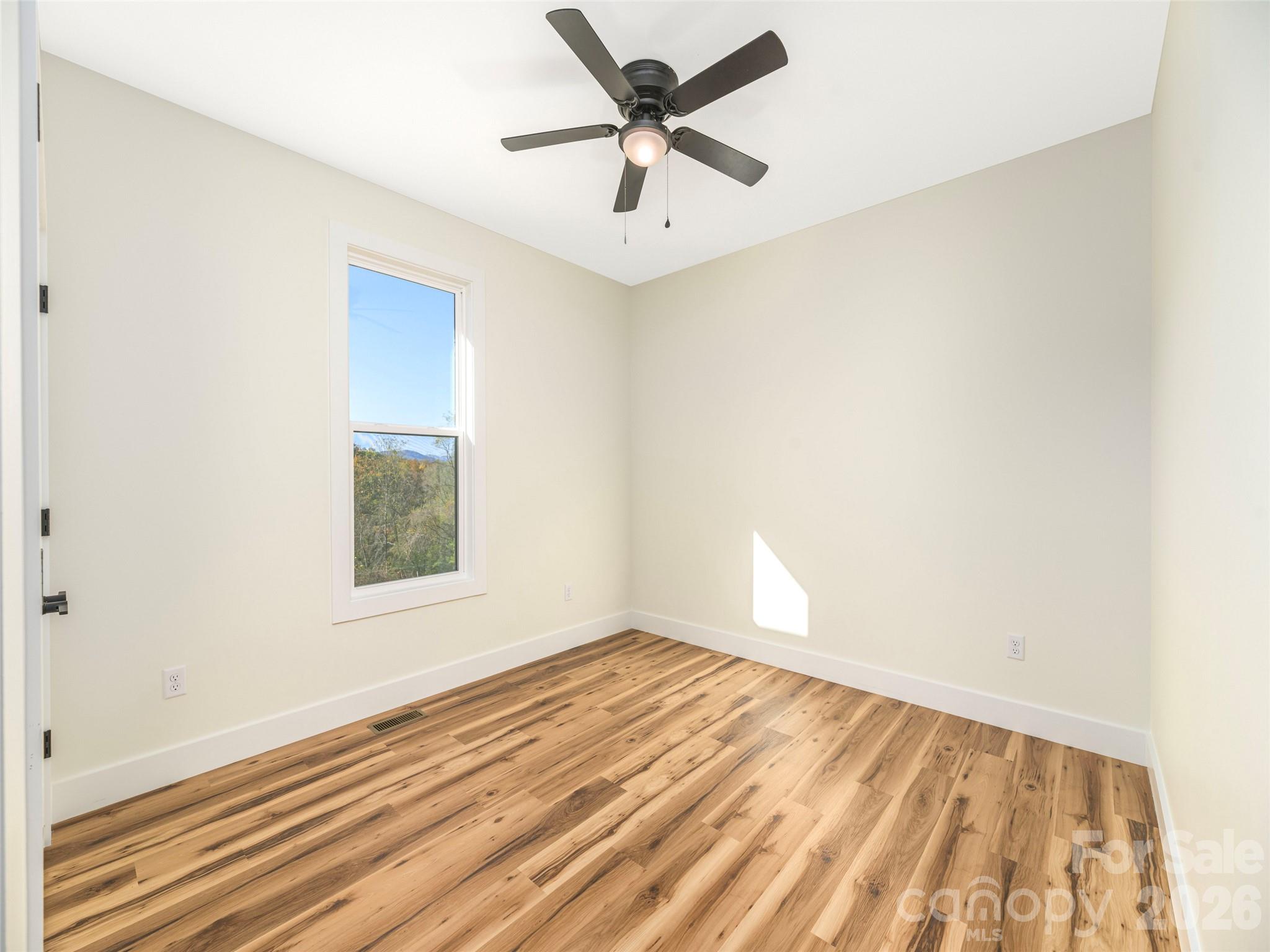 Single Family Residence at 112 Max View Drive, Leicester, photo 27 of 36