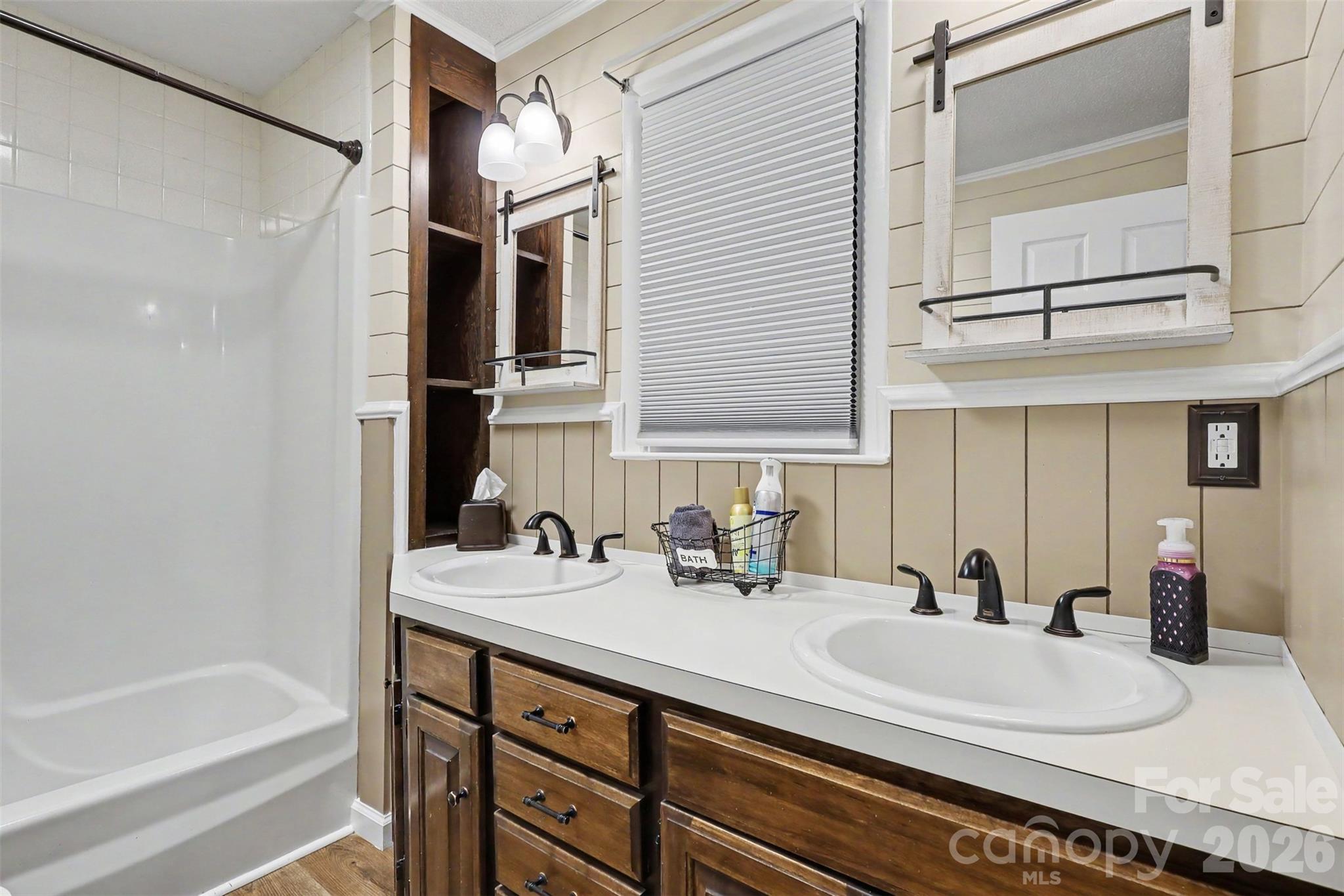 Single Family Residence at 605 Bumgarner Industrial Drive, Conover, photo 34 of 47