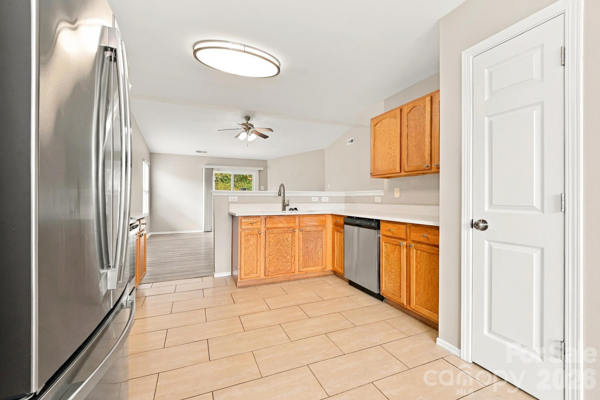 Single Family Residence at 11069 Dry Stone Drive, Huntersville, photo 5 of 15