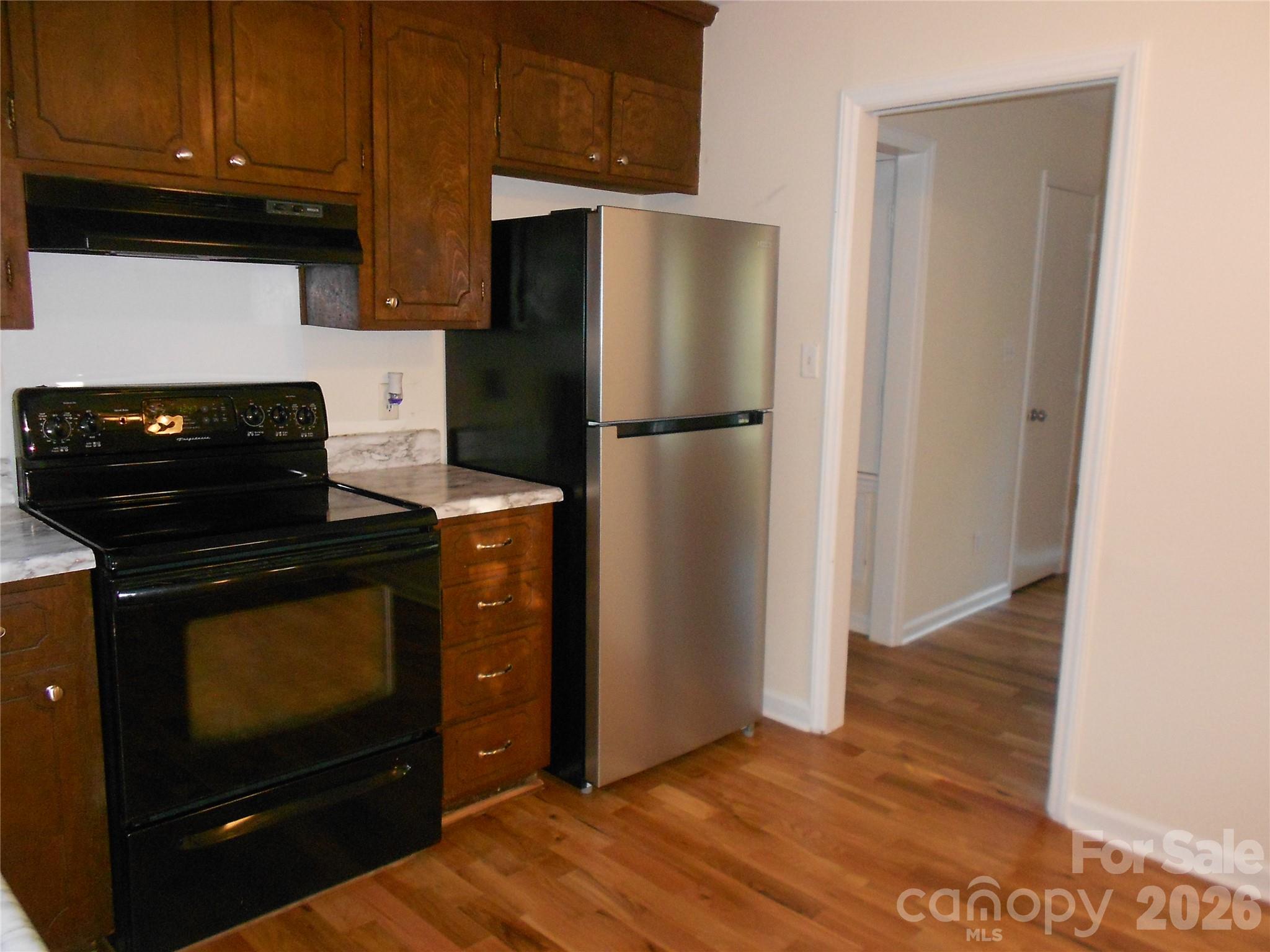 Single Family Residence at 6519 Old Meadow Road, Charlotte, photo 5 of 27