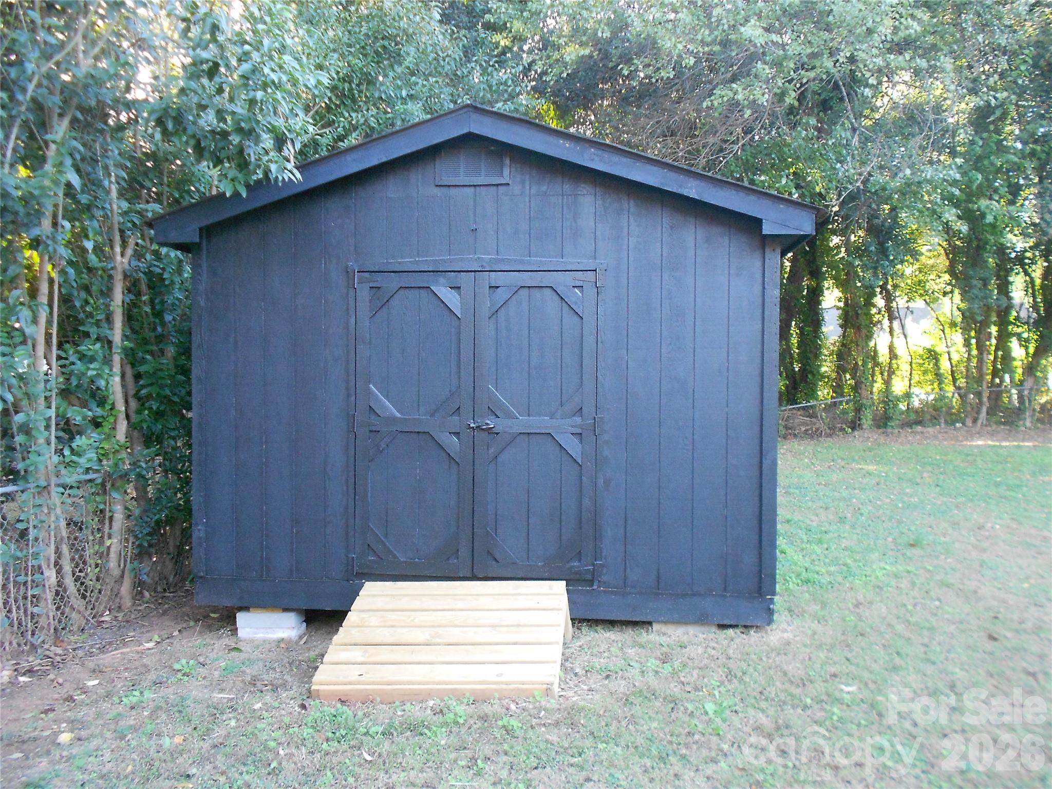 Single Family Residence at 6519 Old Meadow Road, Charlotte, photo 25 of 27