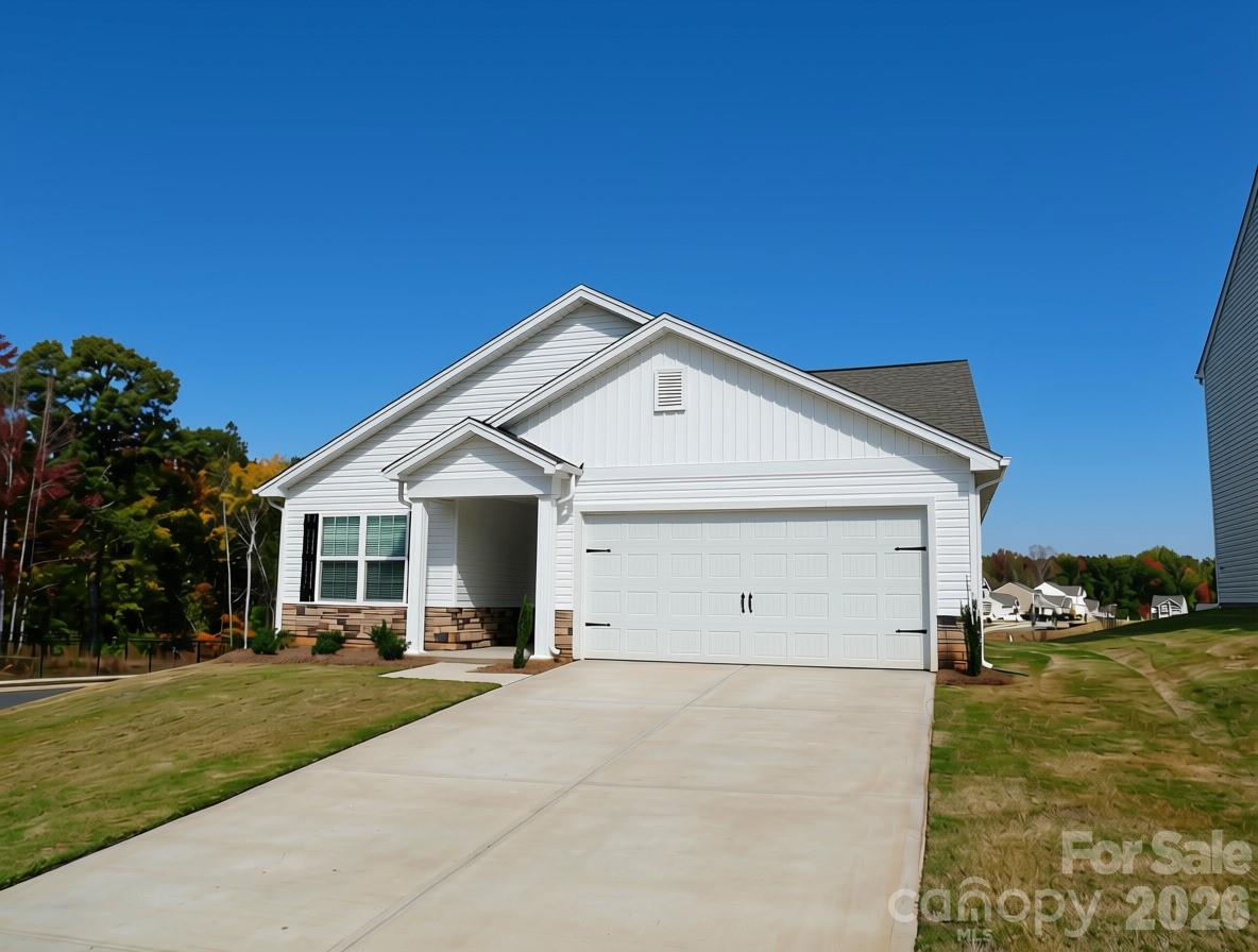 Single Family Residence at 1103 Elyan Street, Richburg, photo 3 of 17