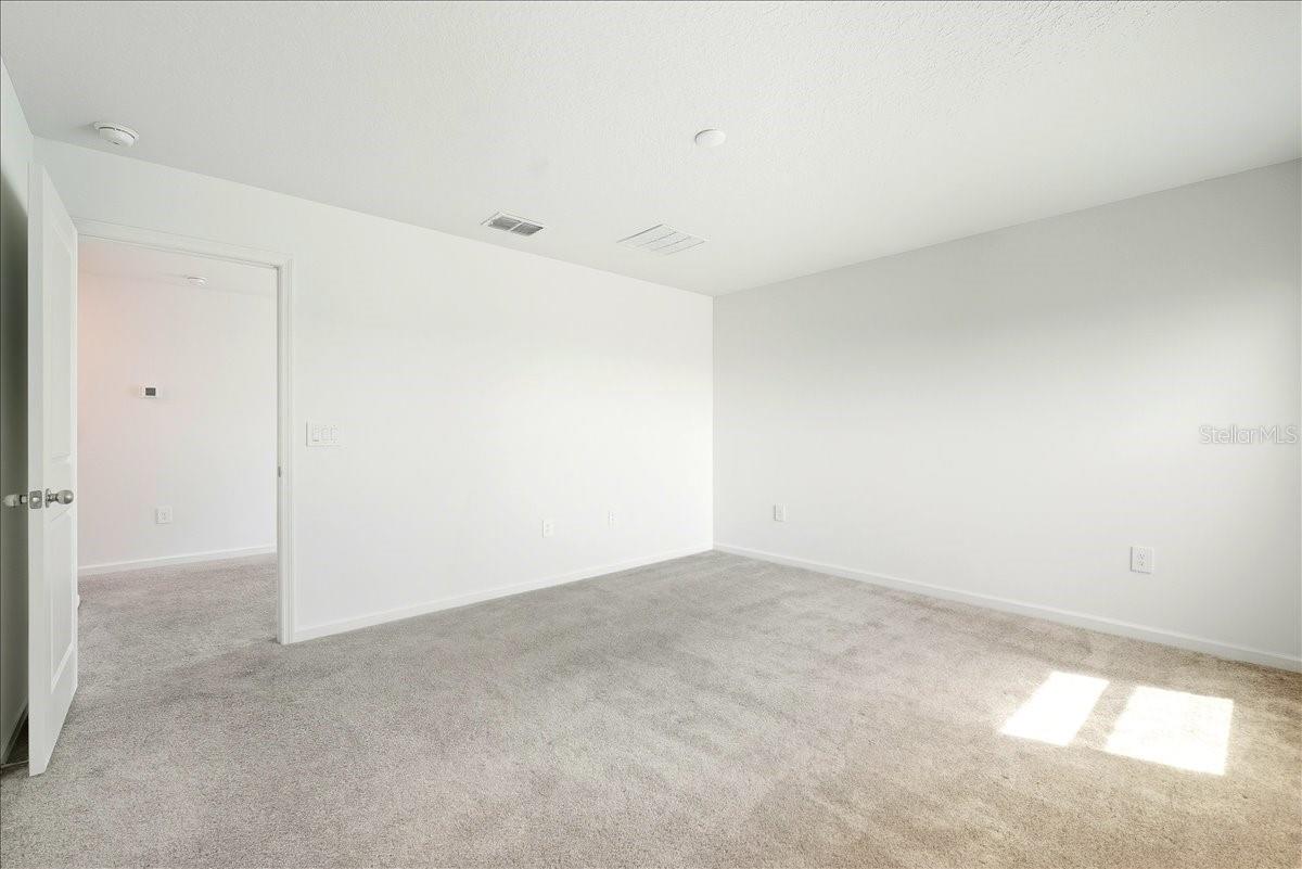 Single Family Residence at 1140 TYLER LOOP, WINTER HAVEN, photo 17 of 36