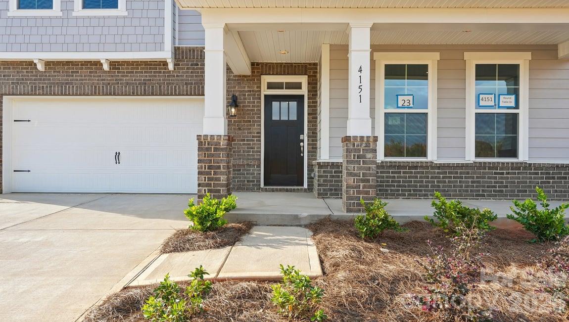Single Family Residence at 4151 Round Table Drive, Gastonia, photo 8 of 40