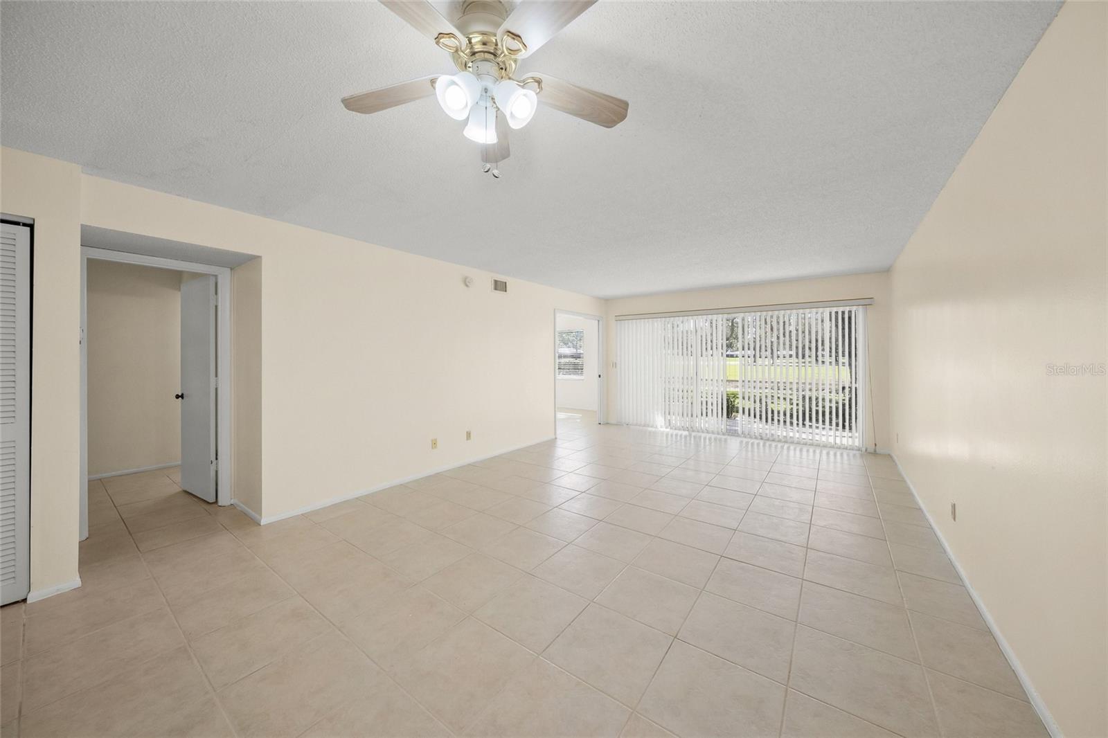 Condominium at 7860 PALM AIRE LN #105, SARASOTA, photo 12 of 42