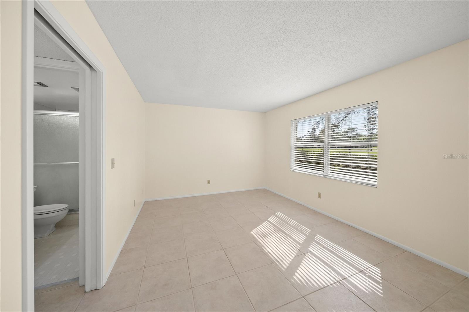 Condominium at 7860 PALM AIRE LN #105, SARASOTA, photo 20 of 42