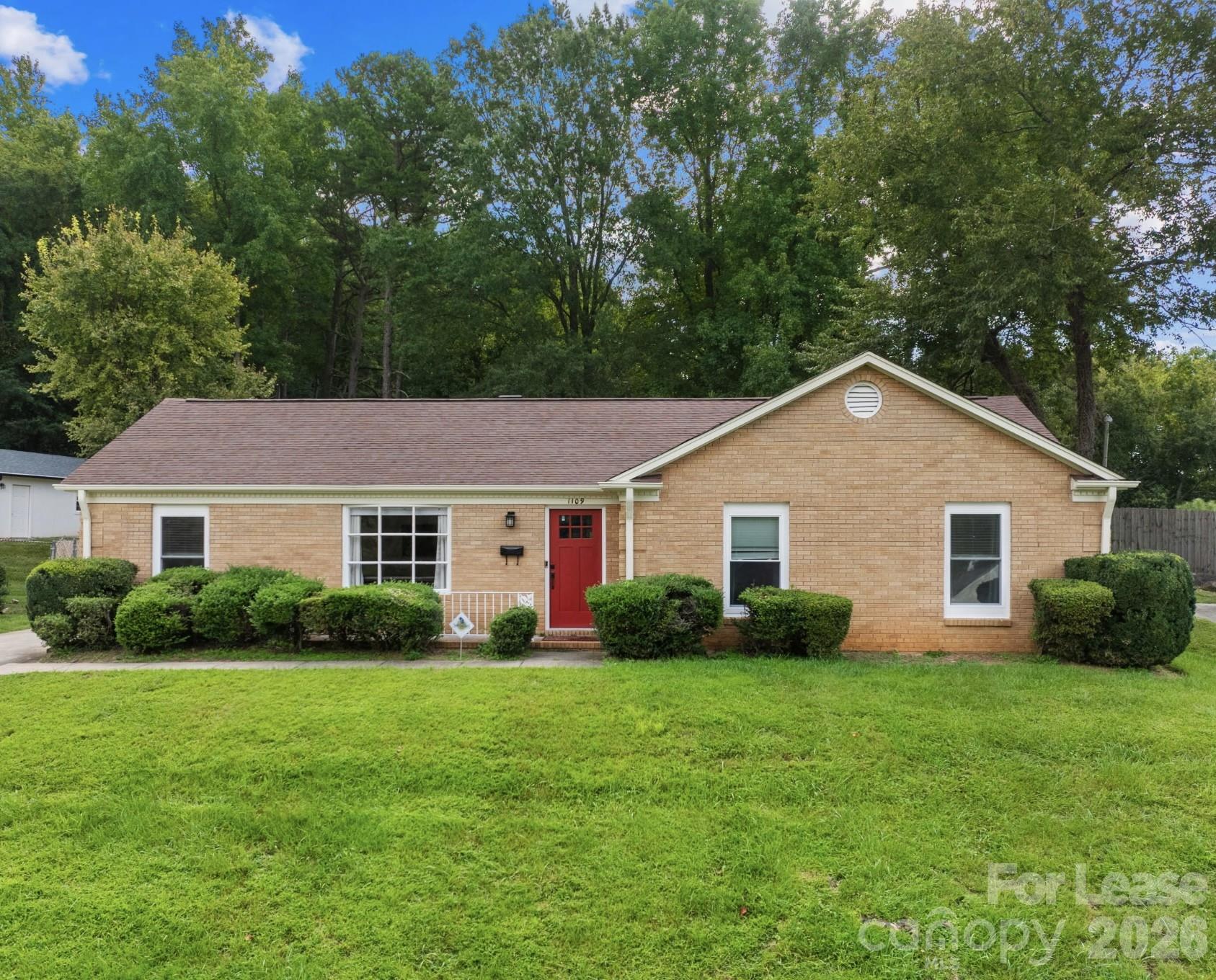 1109 Plumstead Road