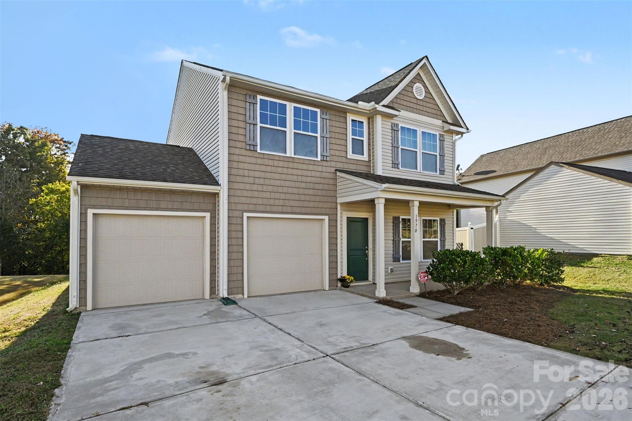 Single Family Residence at 1970 Mallard Pointe Drive, Kannapolis, photo 3 of 29