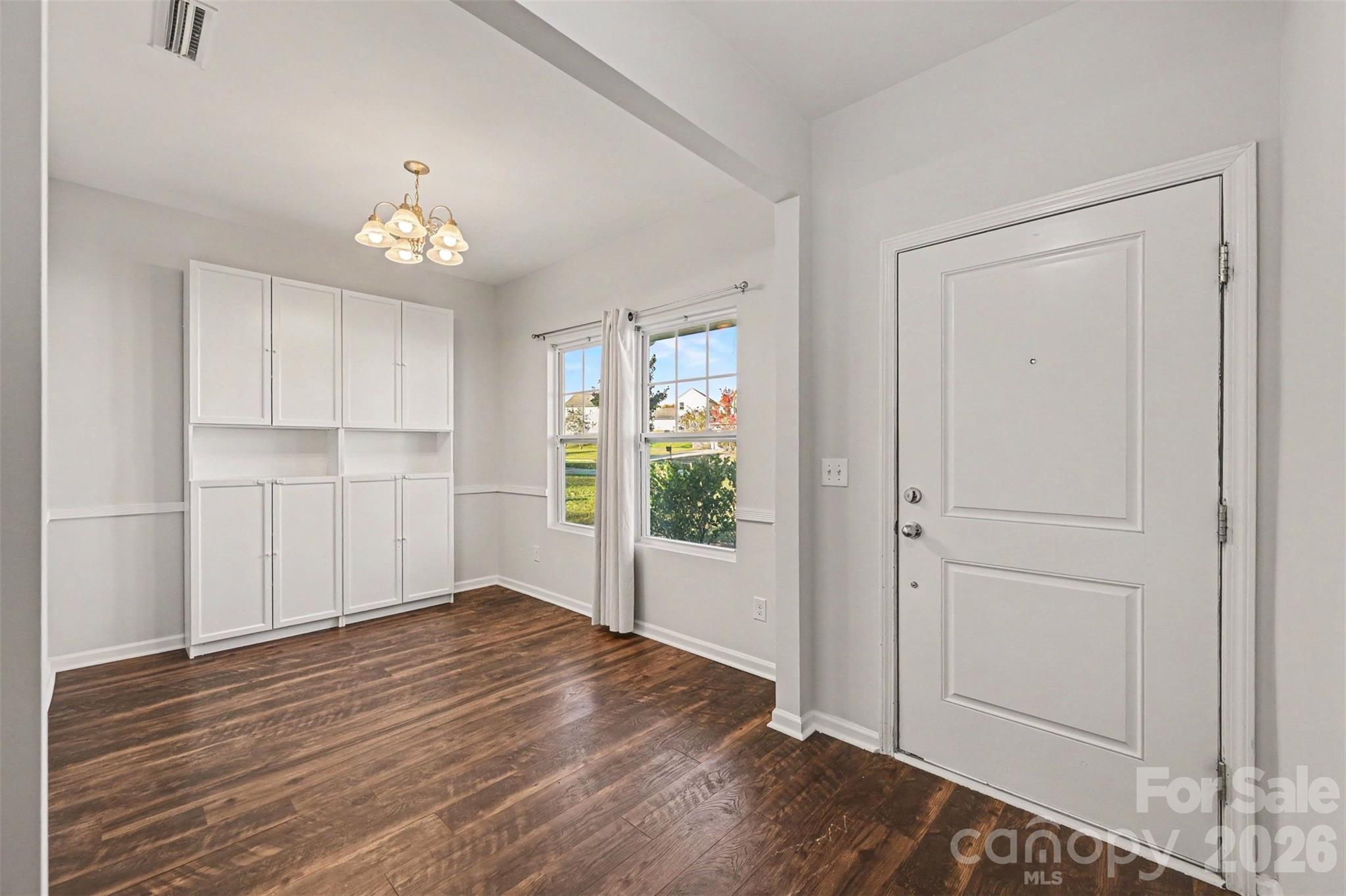 Single Family Residence at 1970 Mallard Pointe Drive, Kannapolis, photo 5 of 29