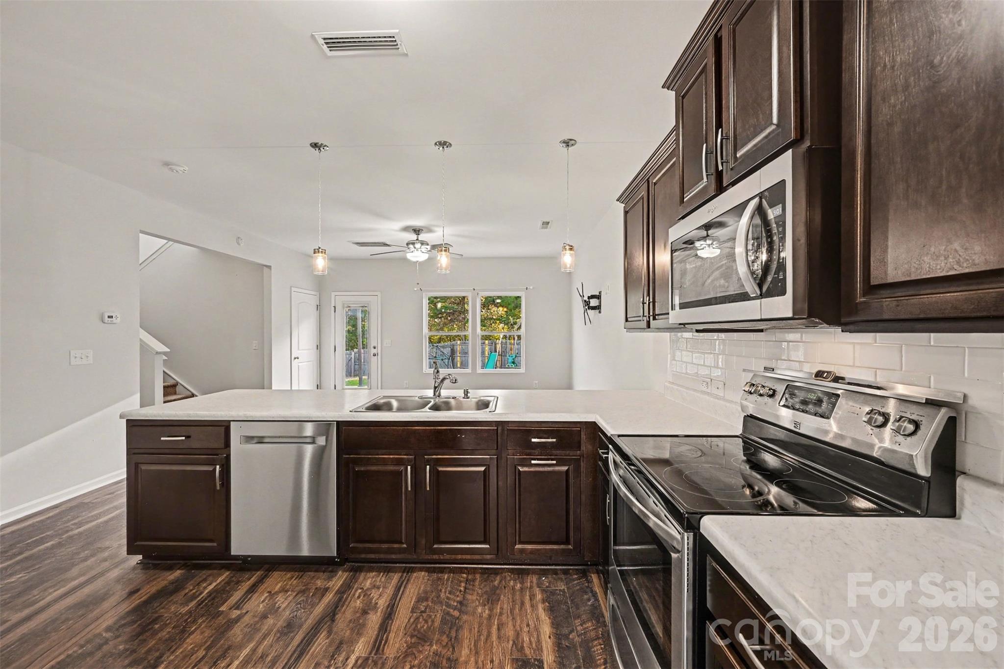 Single Family Residence at 1970 Mallard Pointe Drive, Kannapolis, photo 13 of 29