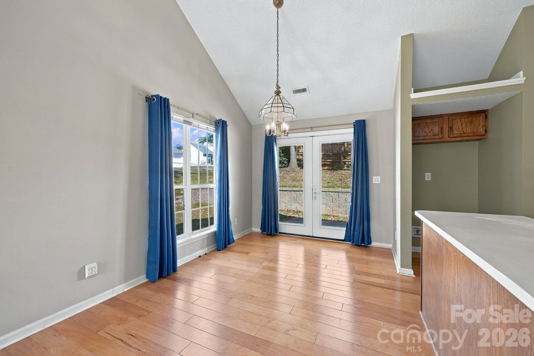 Single Family Residence at 3335 English Court, Concord, photo 21 of 40
