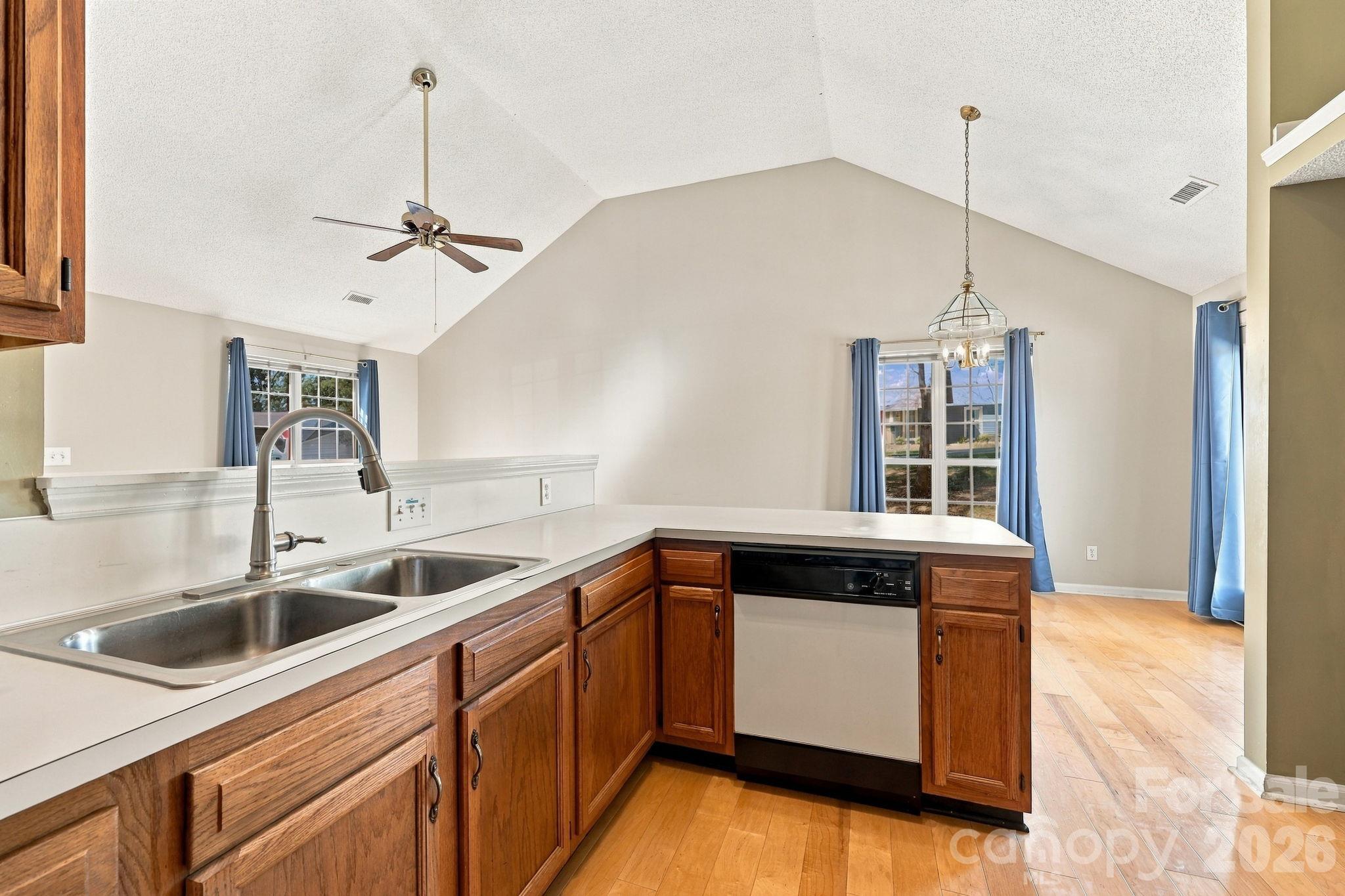 Single Family Residence at 3335 English Court, Concord, photo 26 of 40