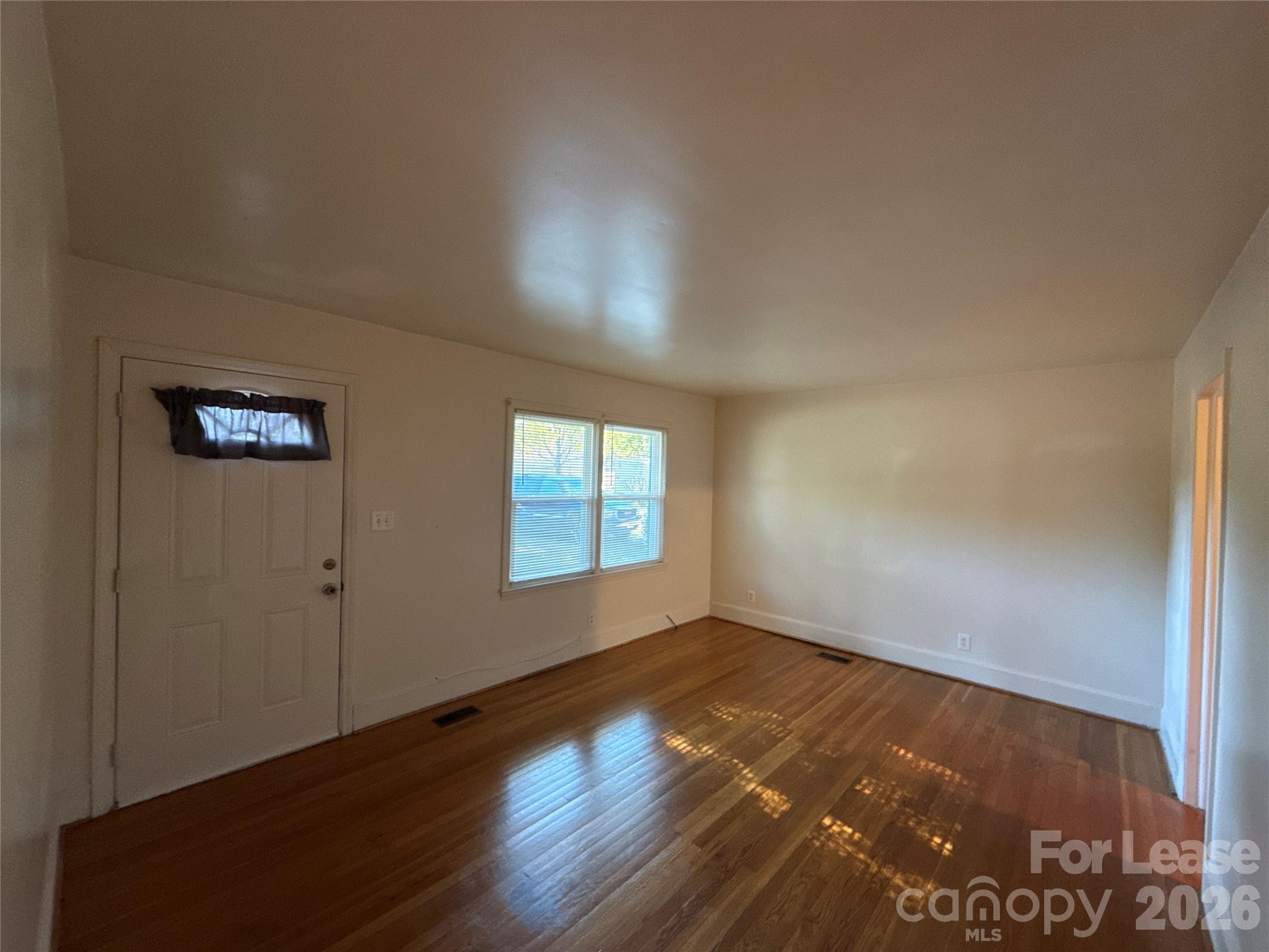 Single Family Residence at 1514 Waddell Street, Charlotte, photo 2 of 15