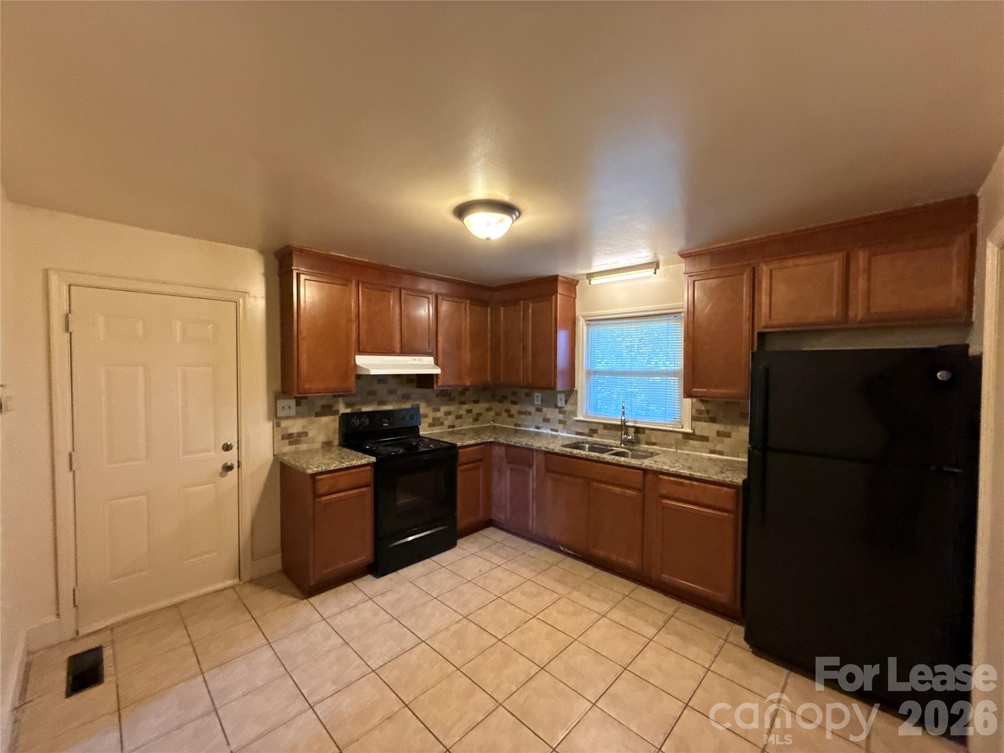 Single Family Residence at 1514 Waddell Street, Charlotte, photo 4 of 15