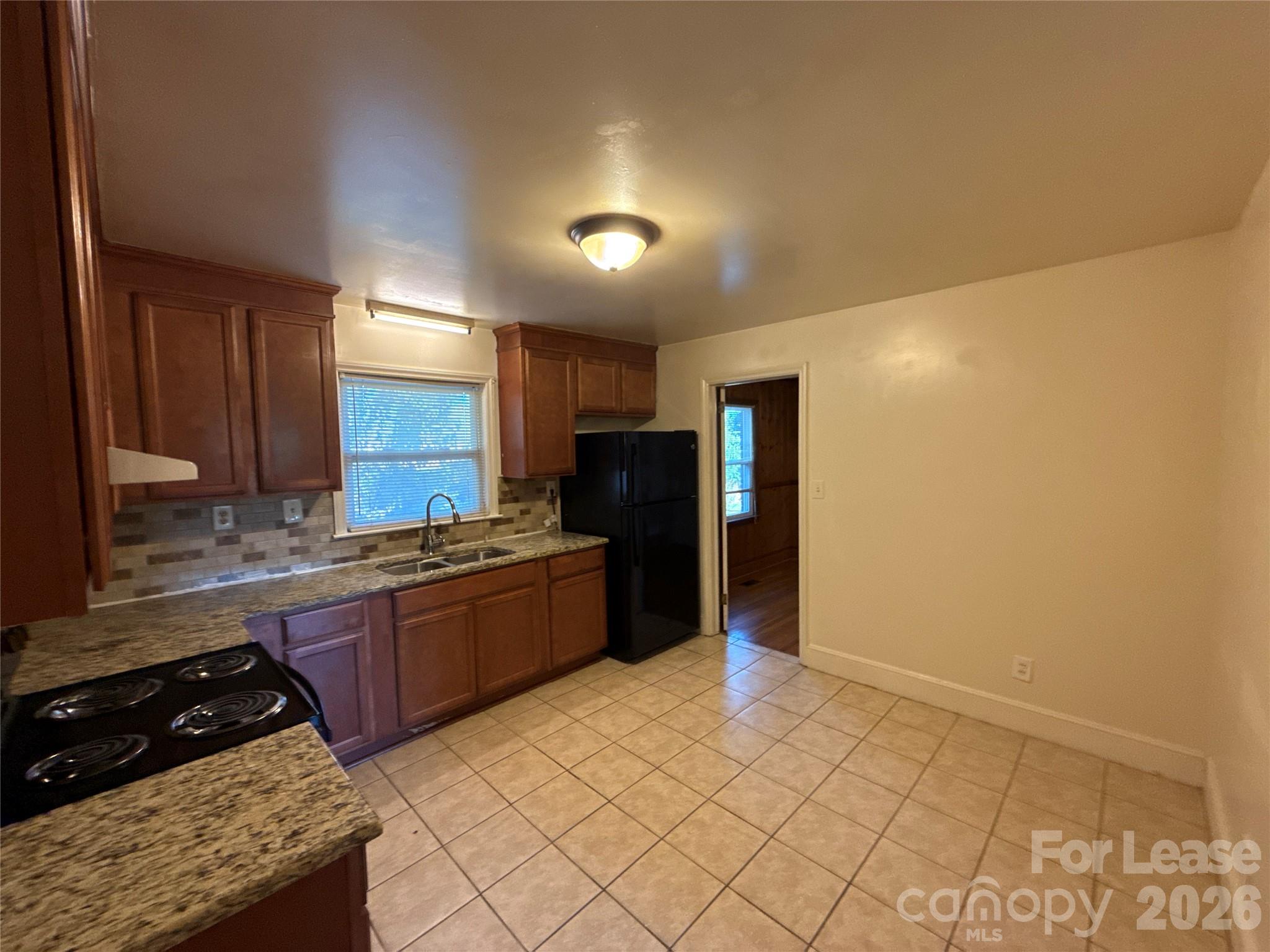 Single Family Residence at 1514 Waddell Street, Charlotte, photo 5 of 15