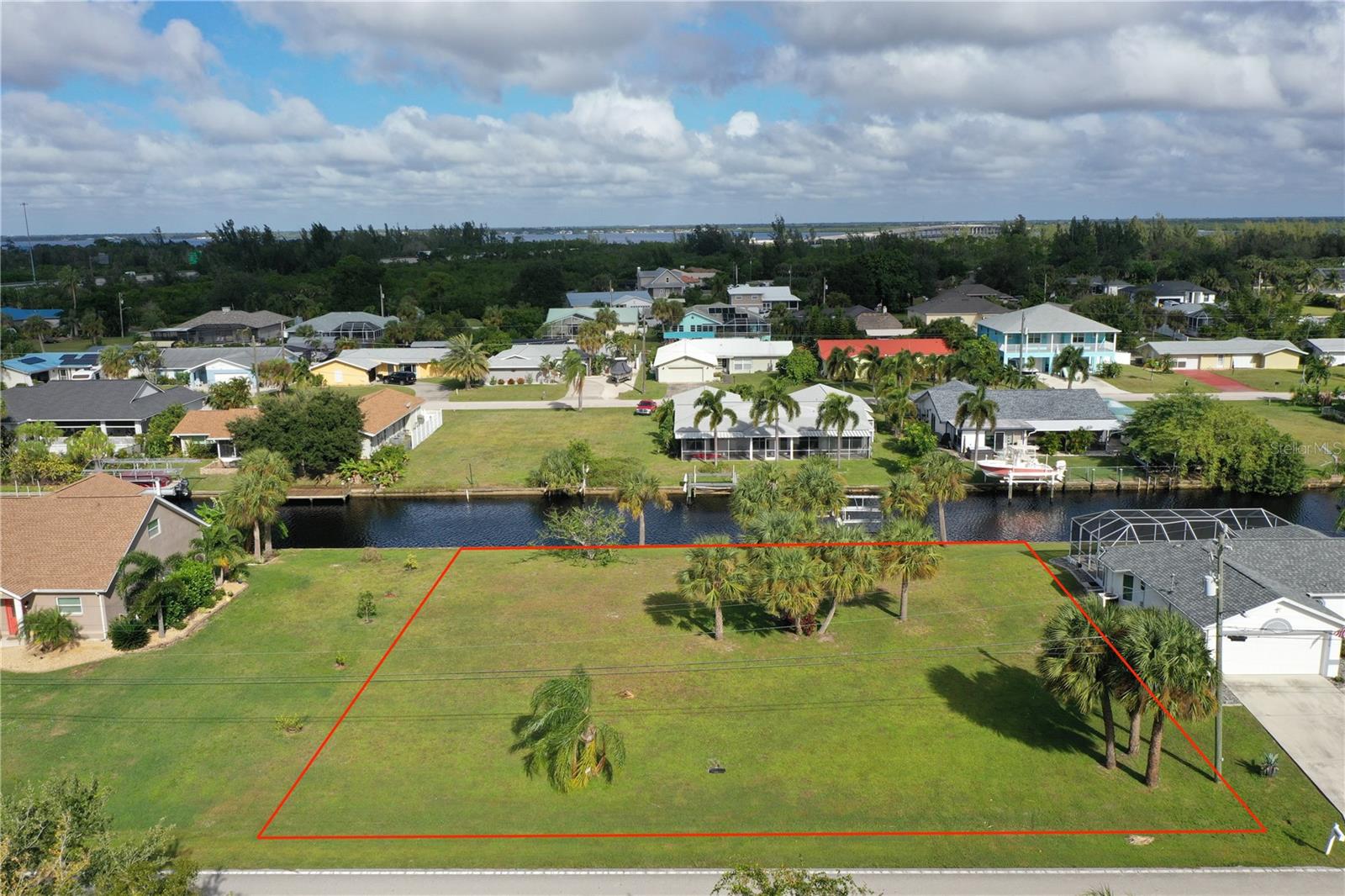 3011 & 3003 RIVERSIDE DR