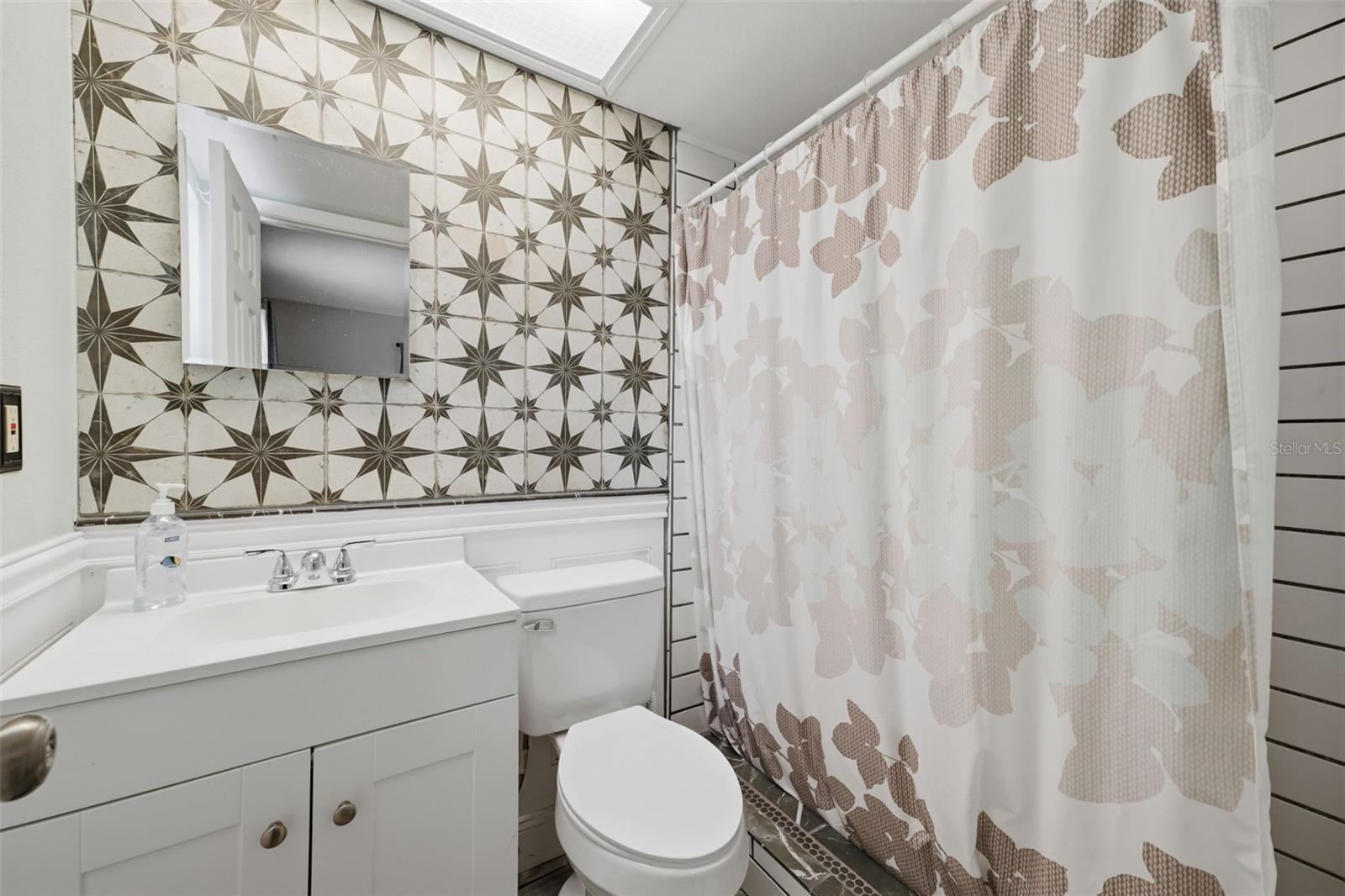 Primary Bathroom - 8340 REDFIELD DR, PORT RICHEY