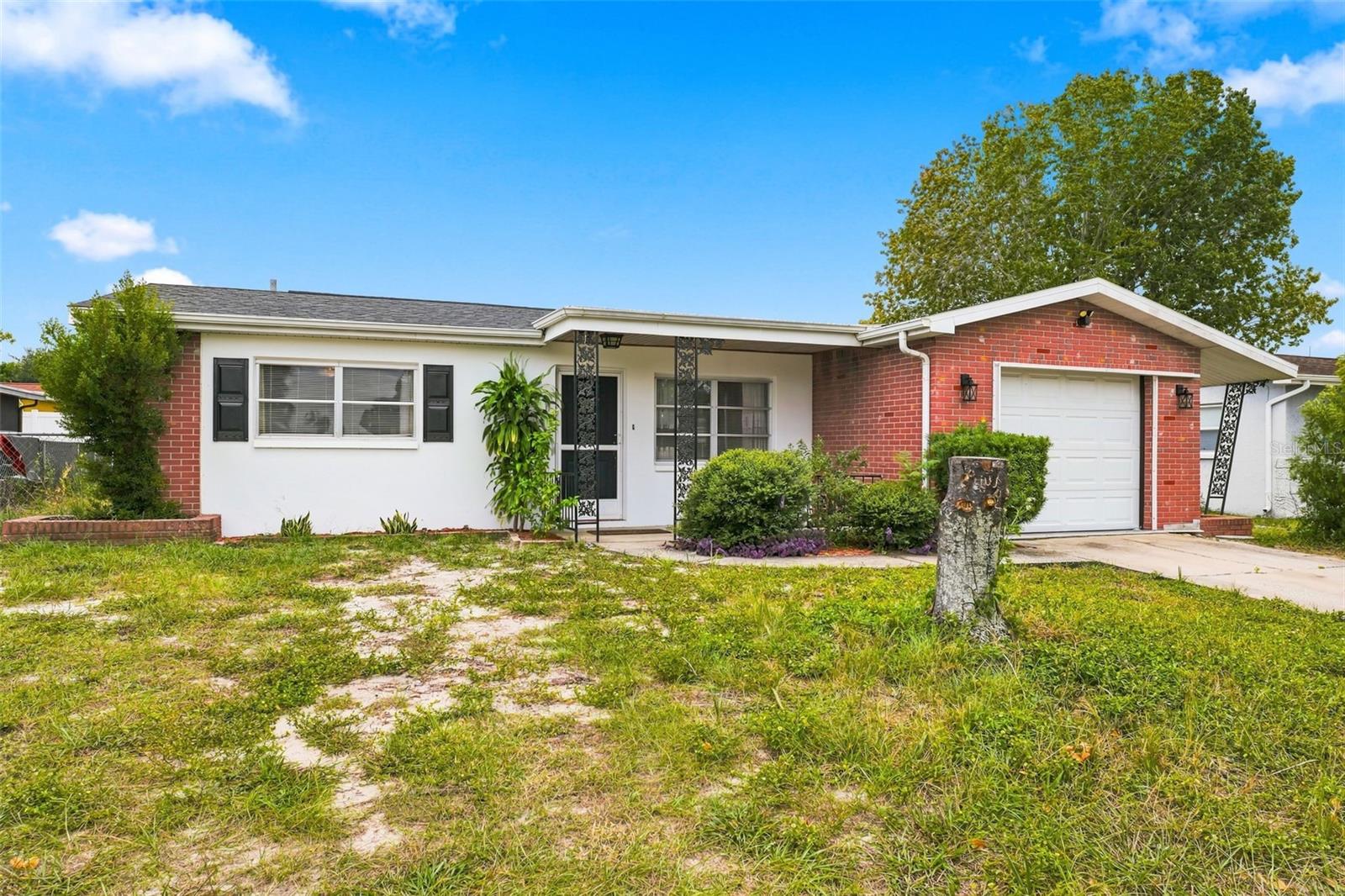 Front Exterior View - 8340 REDFIELD DR, PORT RICHEY