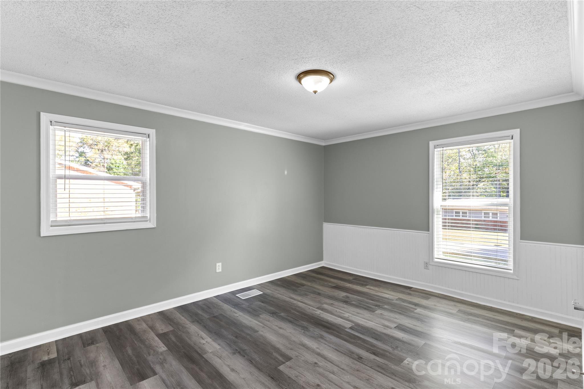 Single Family Residence at 102 Autumn Place, York, photo 13 of 28