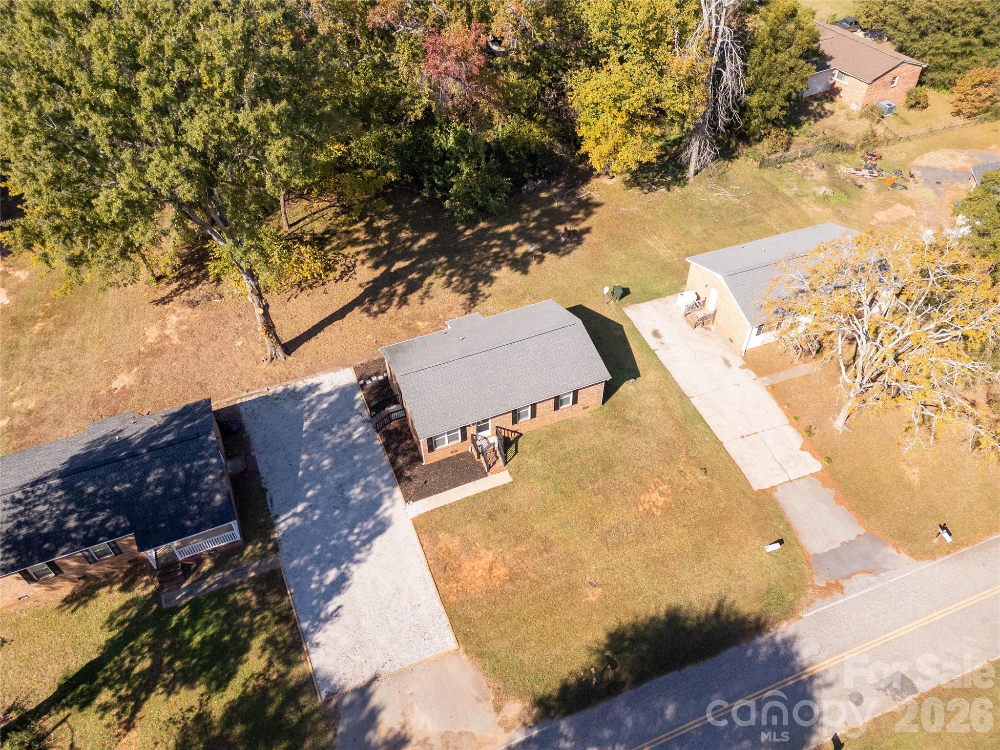 Single Family Residence at 102 Autumn Place, York, photo 25 of 28