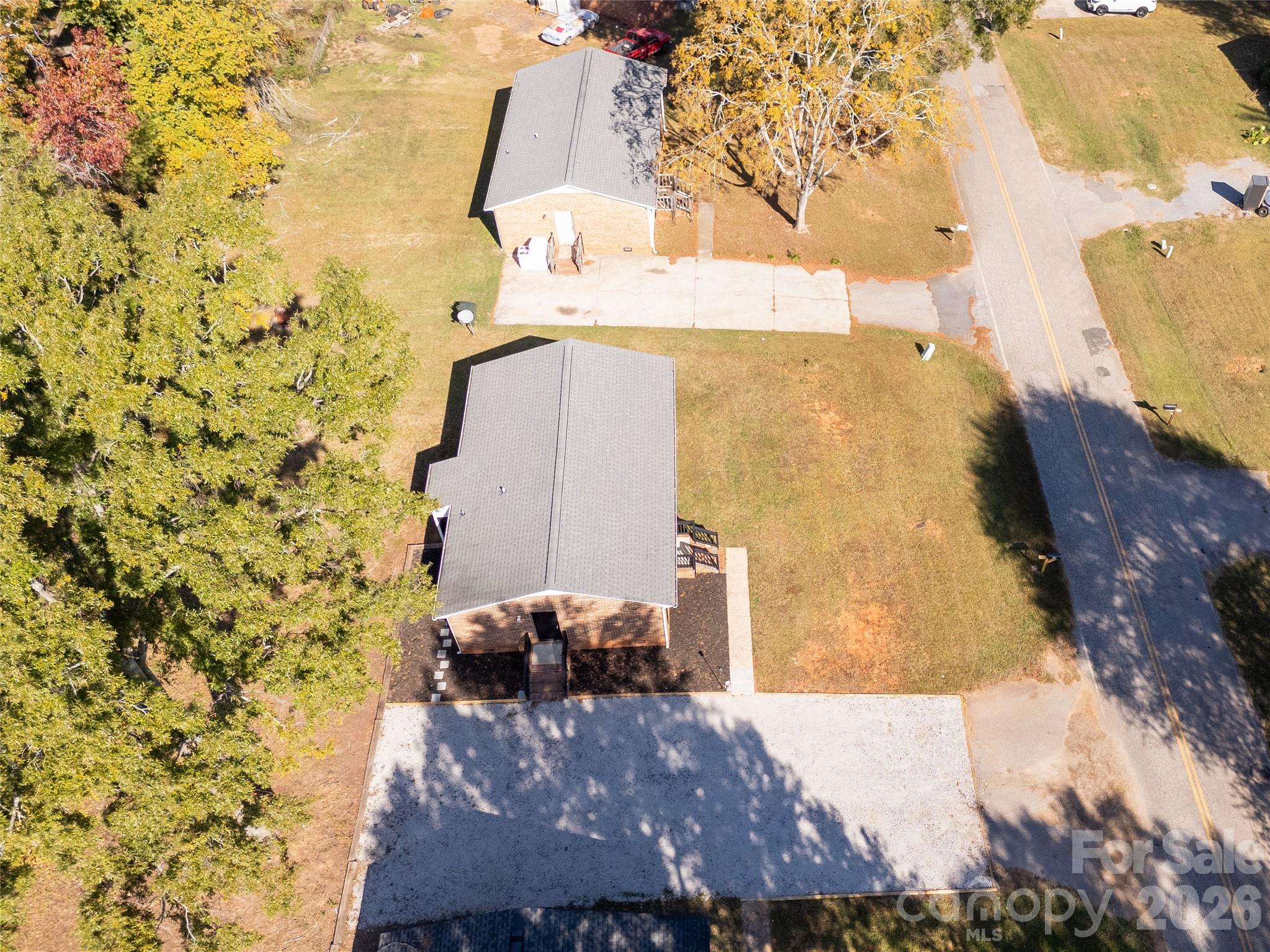 Single Family Residence at 102 Autumn Place, York, photo 26 of 28