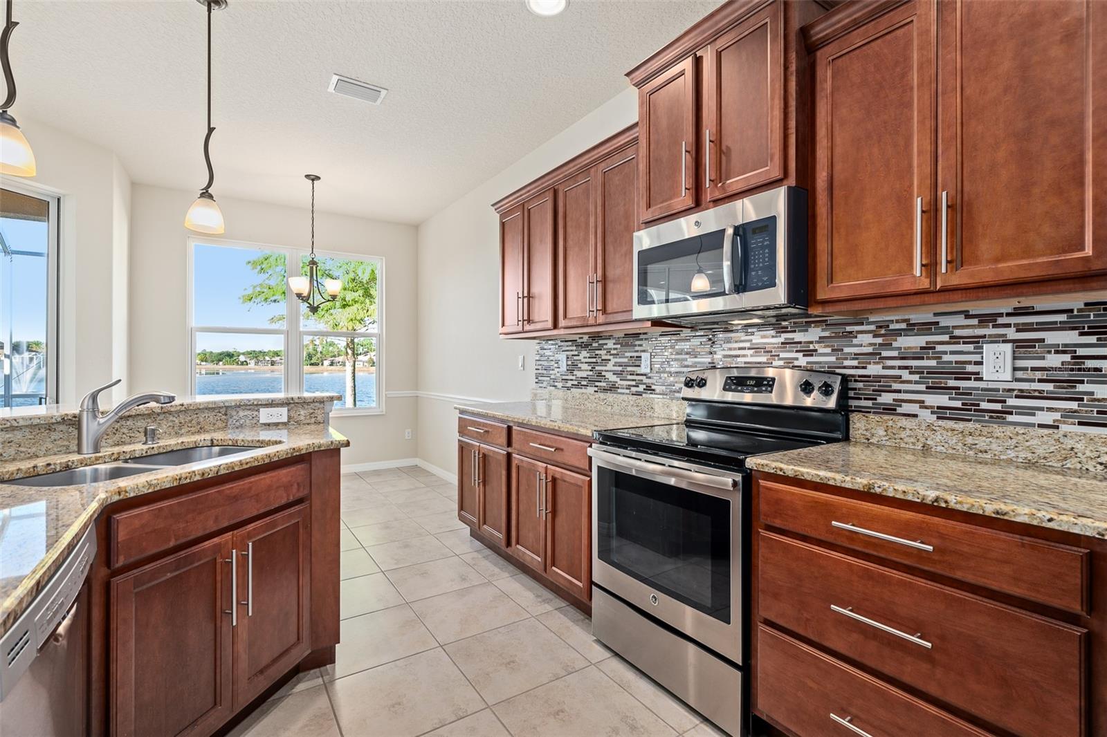 Modern Kitchen - 146 ARENA LAKE DR, PALM COAST