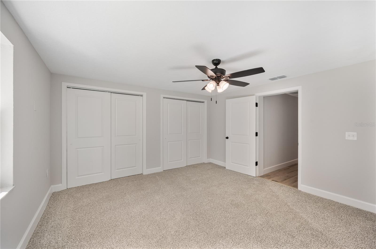 Single Family Residence at 306 BASSEDENA CIR N, LAKELAND, photo 5 of 28