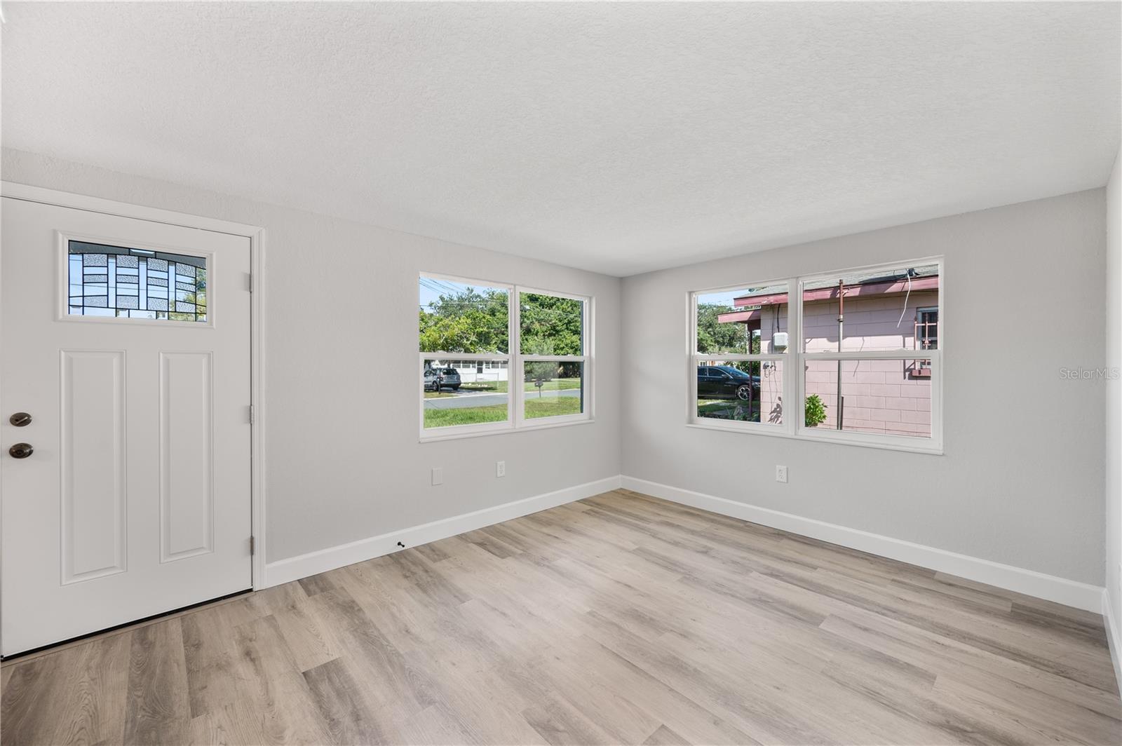Single Family Residence at 306 BASSEDENA CIR N, LAKELAND, photo 11 of 28