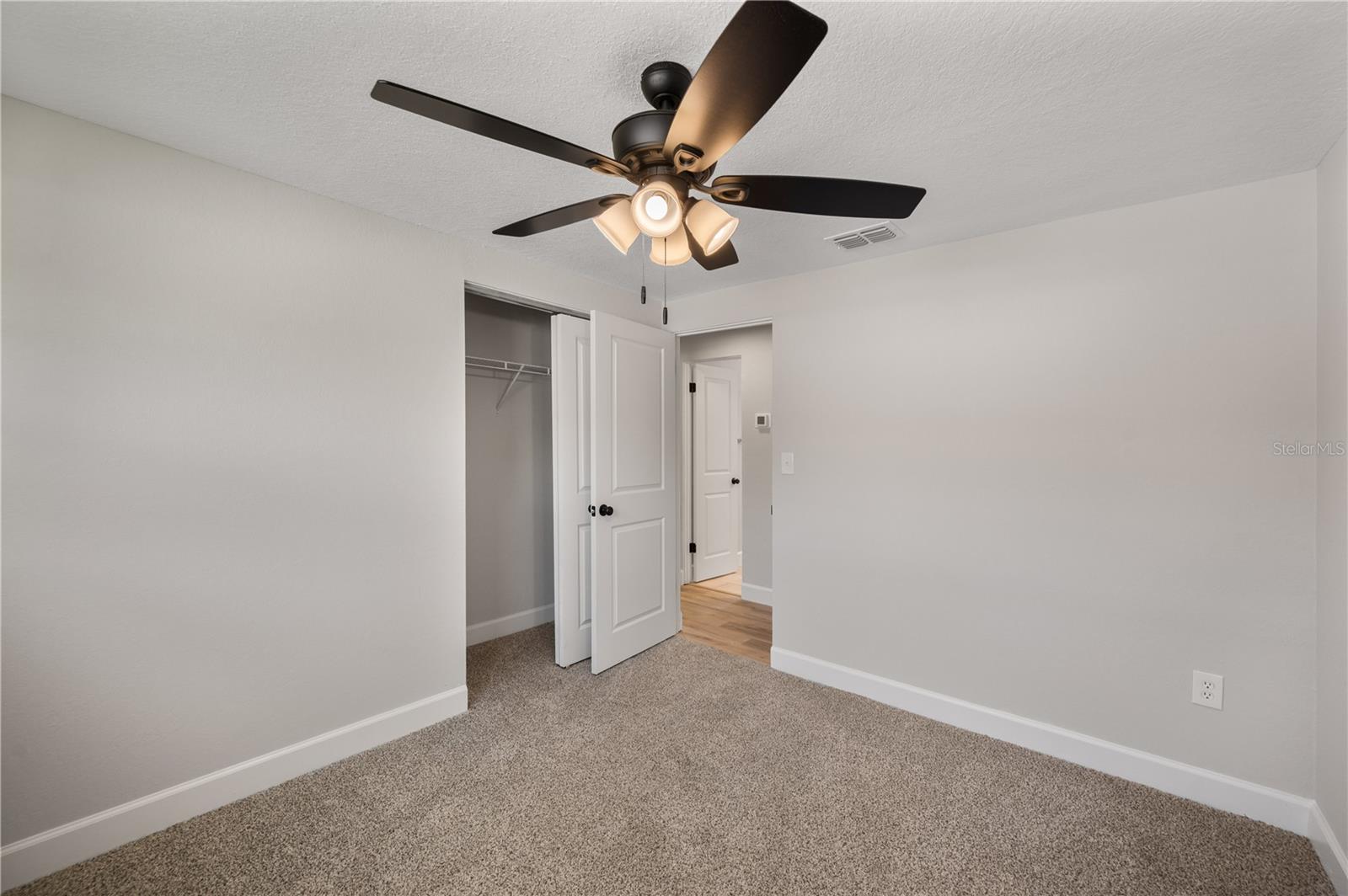 Single Family Residence at 306 BASSEDENA CIR N, LAKELAND, photo 18 of 28