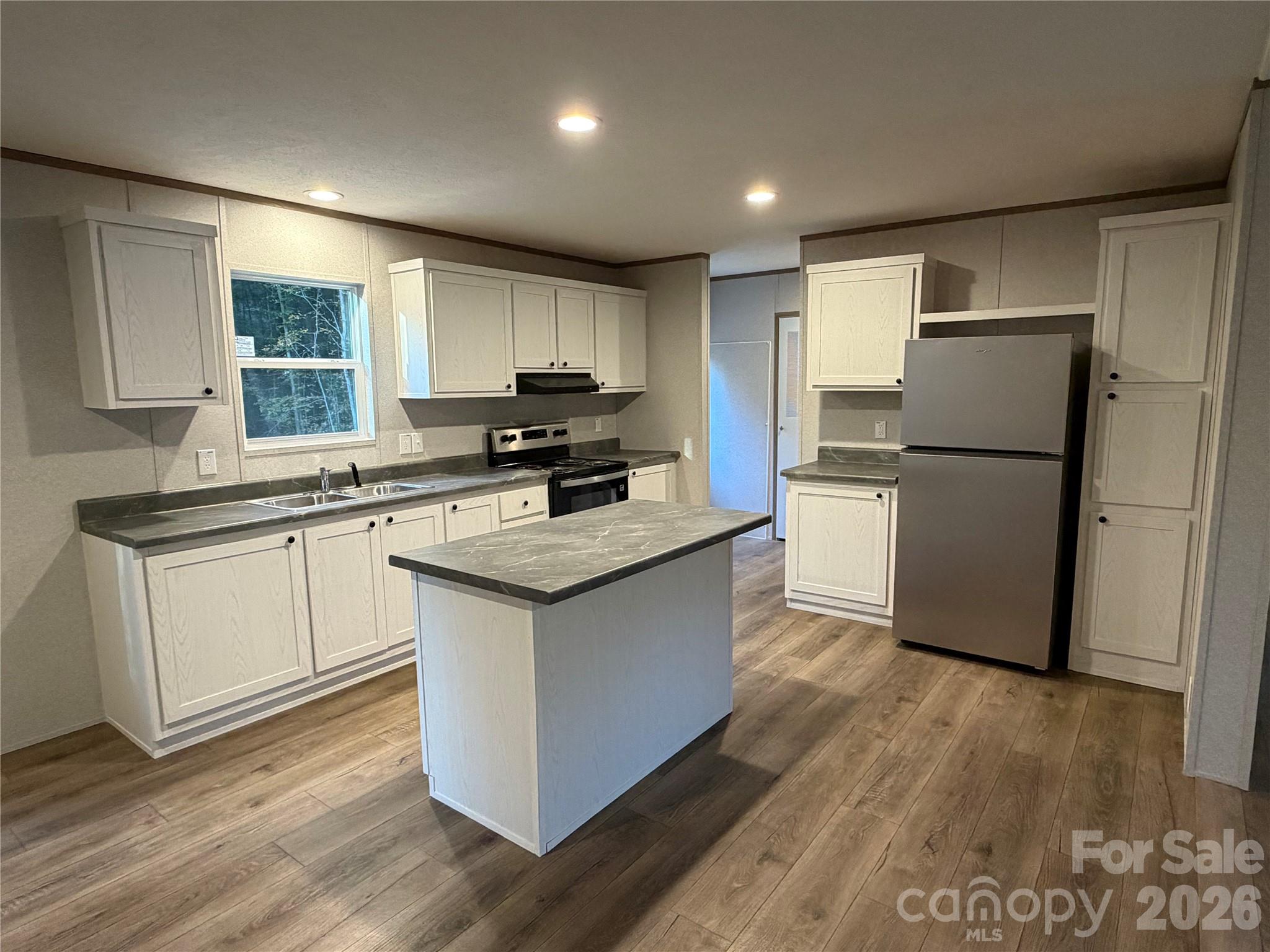 Single Family Residence at 2200 Sunshine Lane, Morganton, photo 6 of 29