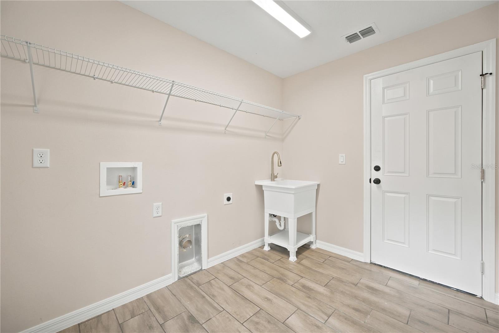 Single Family Residence at 1557 SW SEAWEED AVE, DUNNELLON, photo 25 of 29
