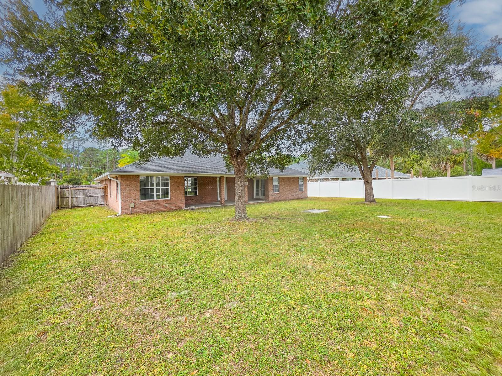 Single Family Residence at 4 LLOWICK CT, PALM COAST, photo 6 of 53