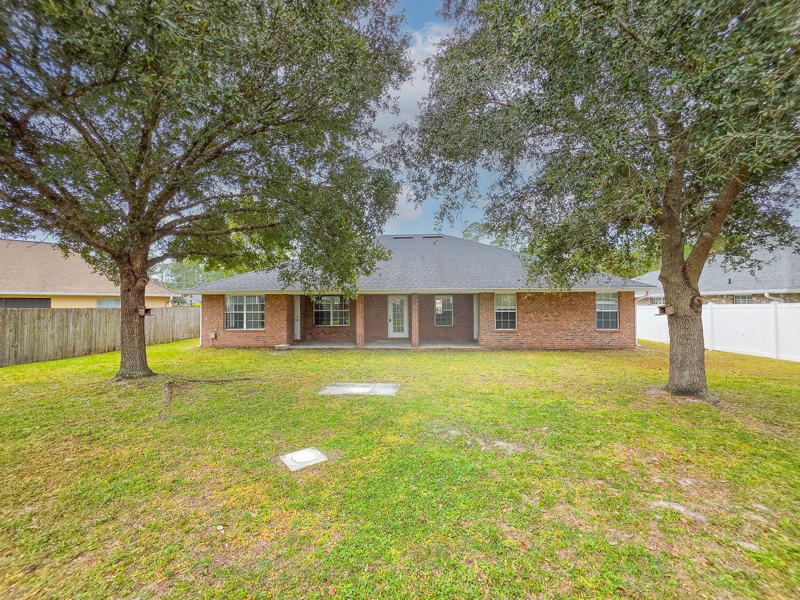 Single Family Residence at 4 LLOWICK CT, PALM COAST, photo 7 of 53