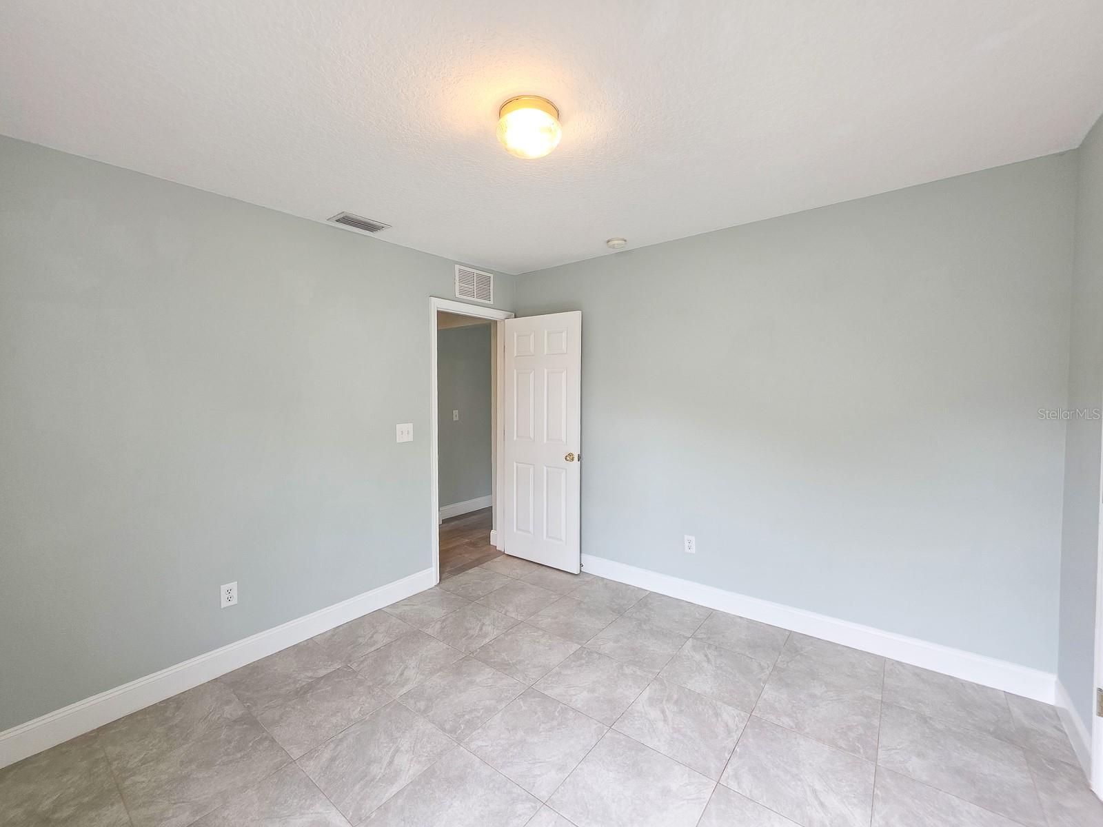 Single Family Residence at 4 LLOWICK CT, PALM COAST, photo 19 of 53