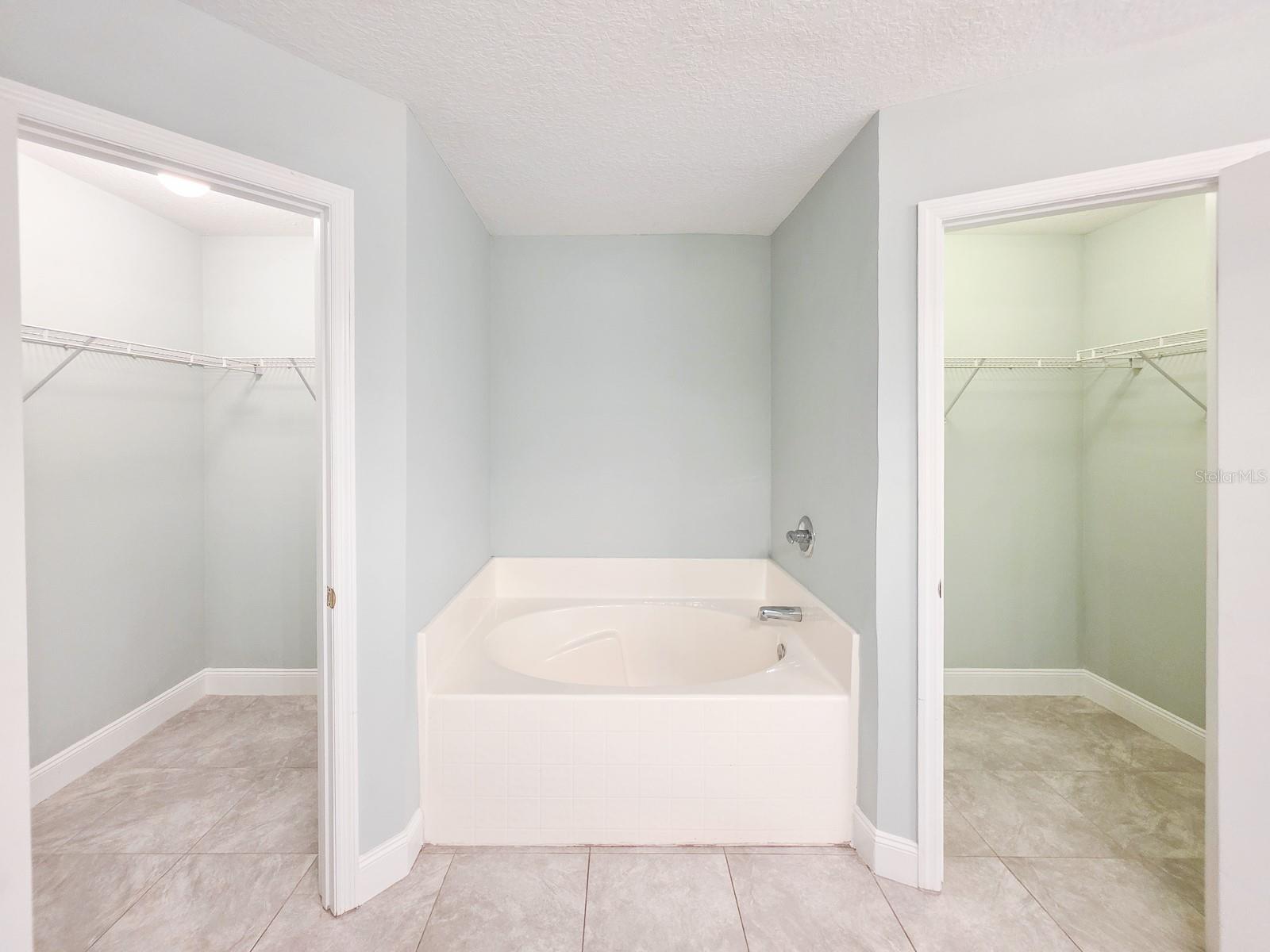 Single Family Residence at 4 LLOWICK CT, PALM COAST, photo 24 of 53